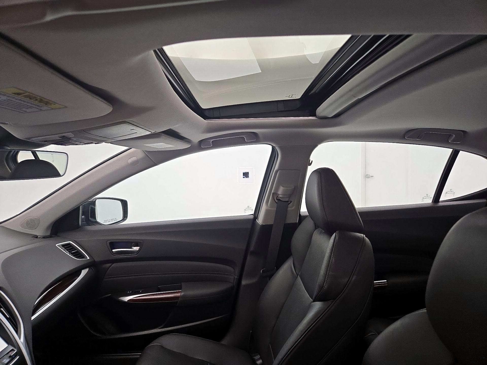 Thumbnail: 2017 Acura TLX - 19