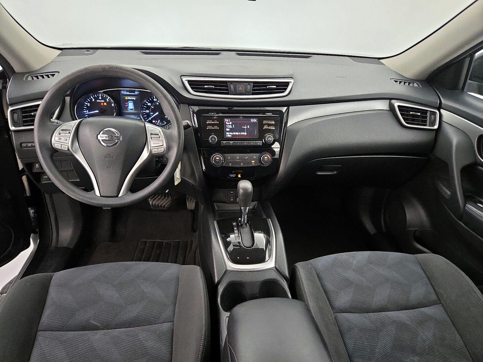 Thumbnail: 2015 Nissan Rogue - 9