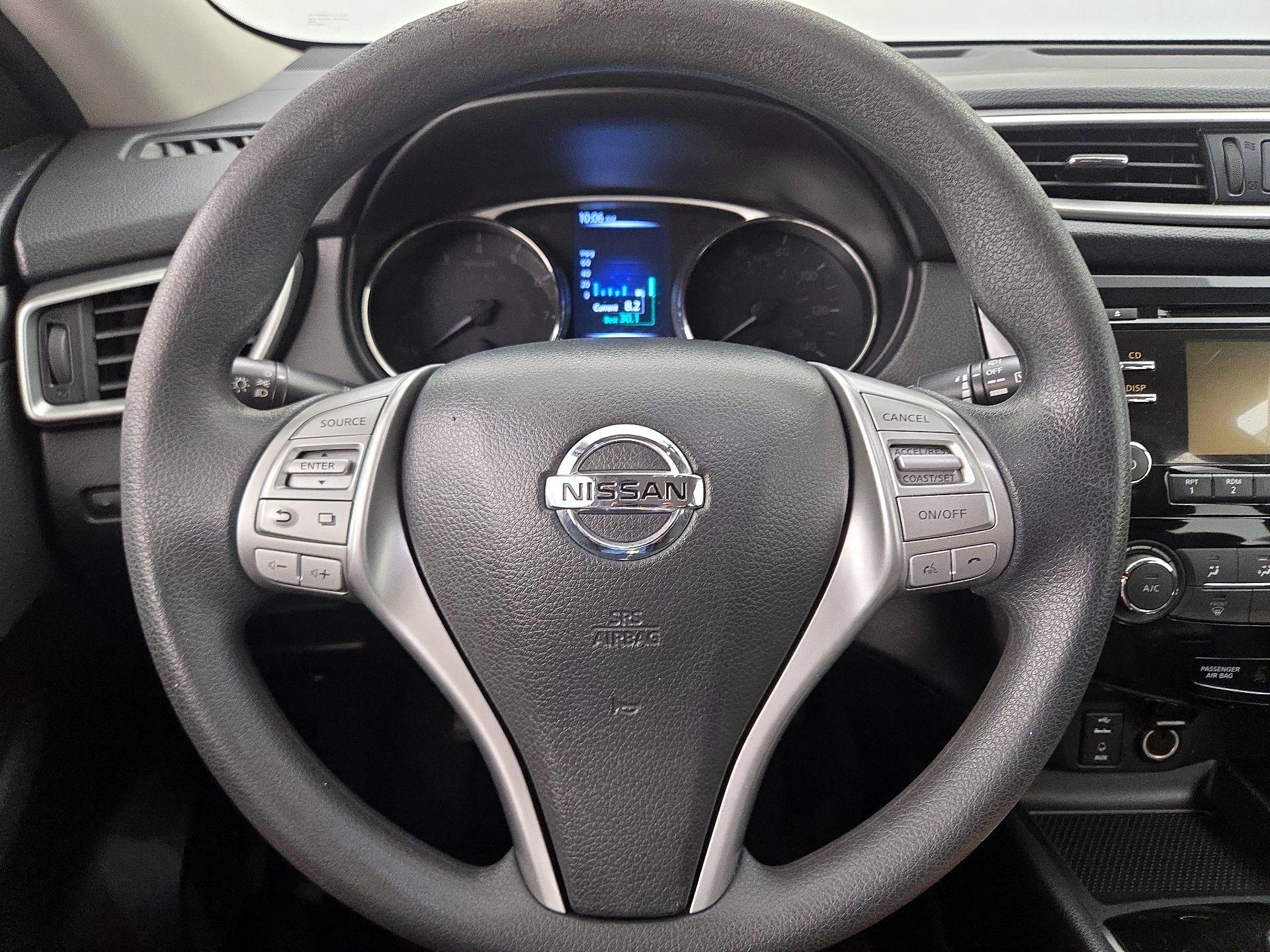 Thumbnail: 2015 Nissan Rogue - 10