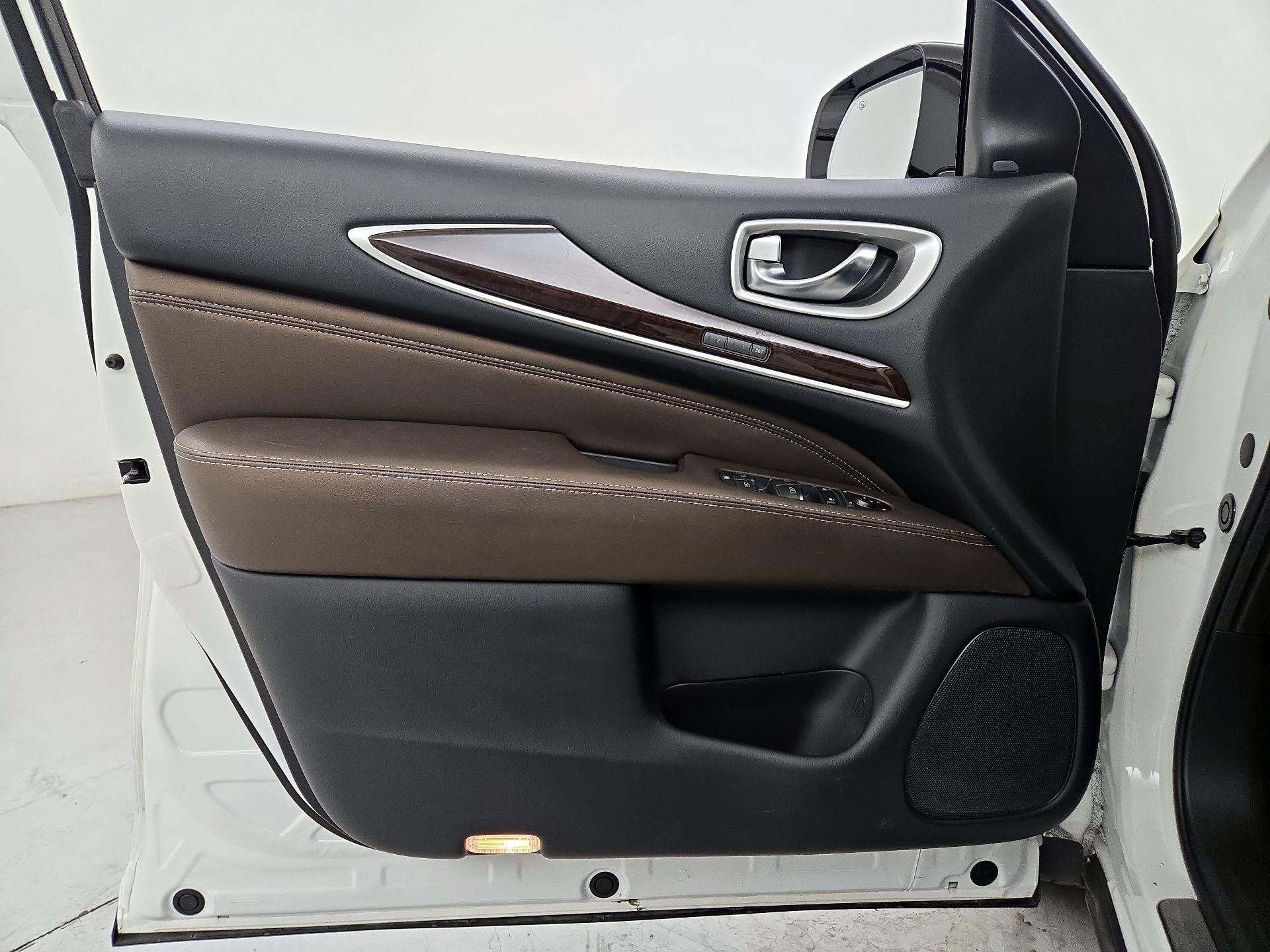 Thumbnail: 2020 INFINITI QX60 - 12