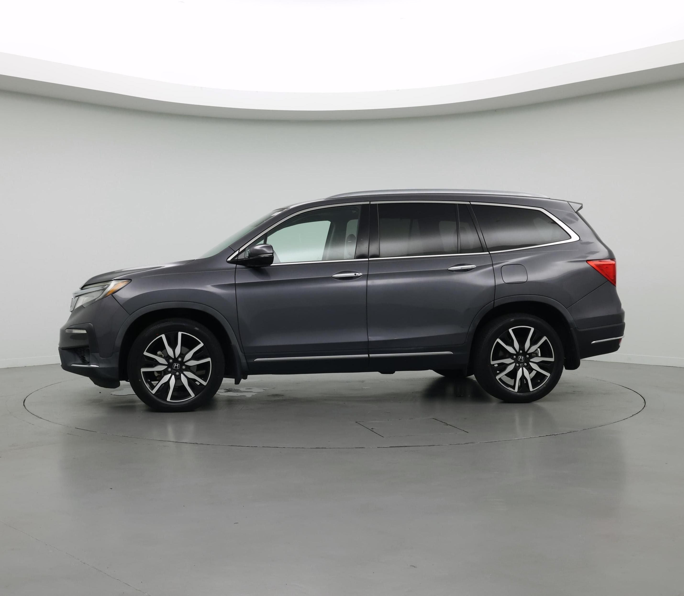 Thumbnail: 2019 Honda Pilot - 3