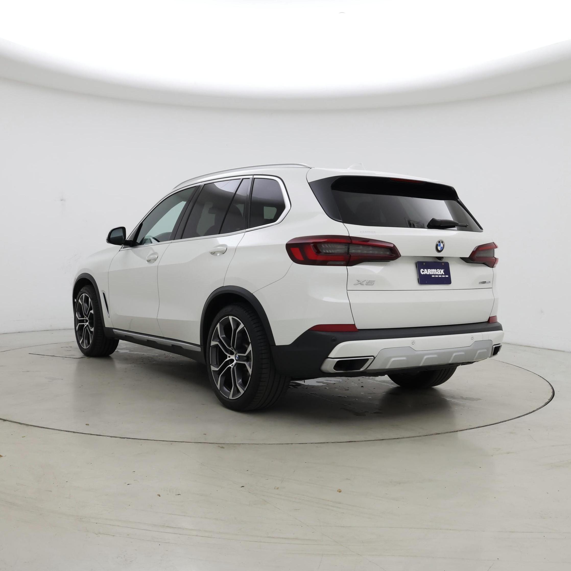 Thumbnail: 2021 BMW X5 - 2