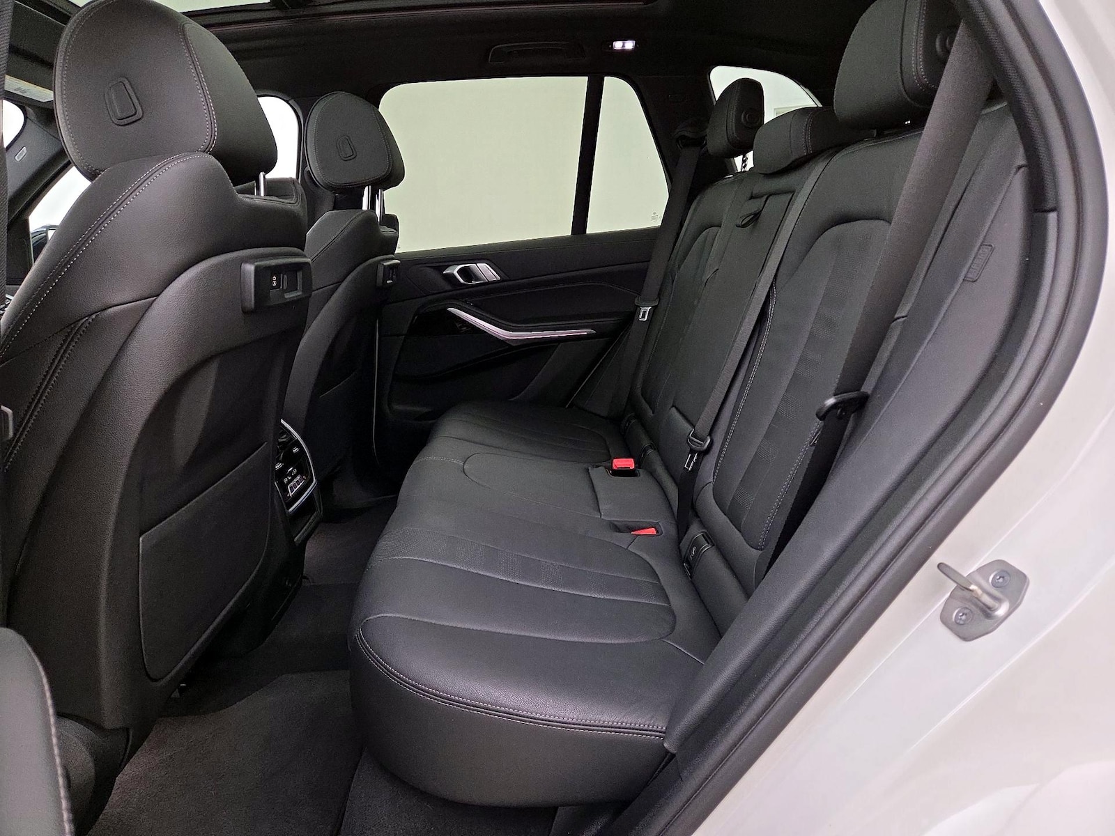 2021 BMW X5 40i - Photo 22
