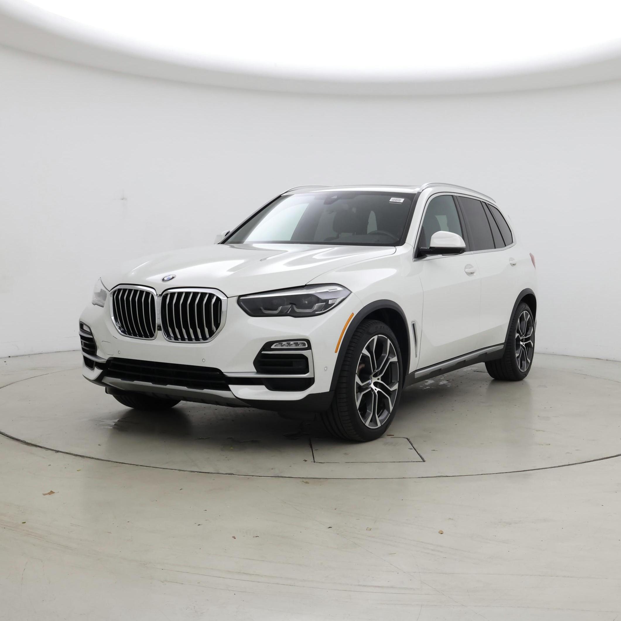 Thumbnail: 2021 BMW X5 - 4