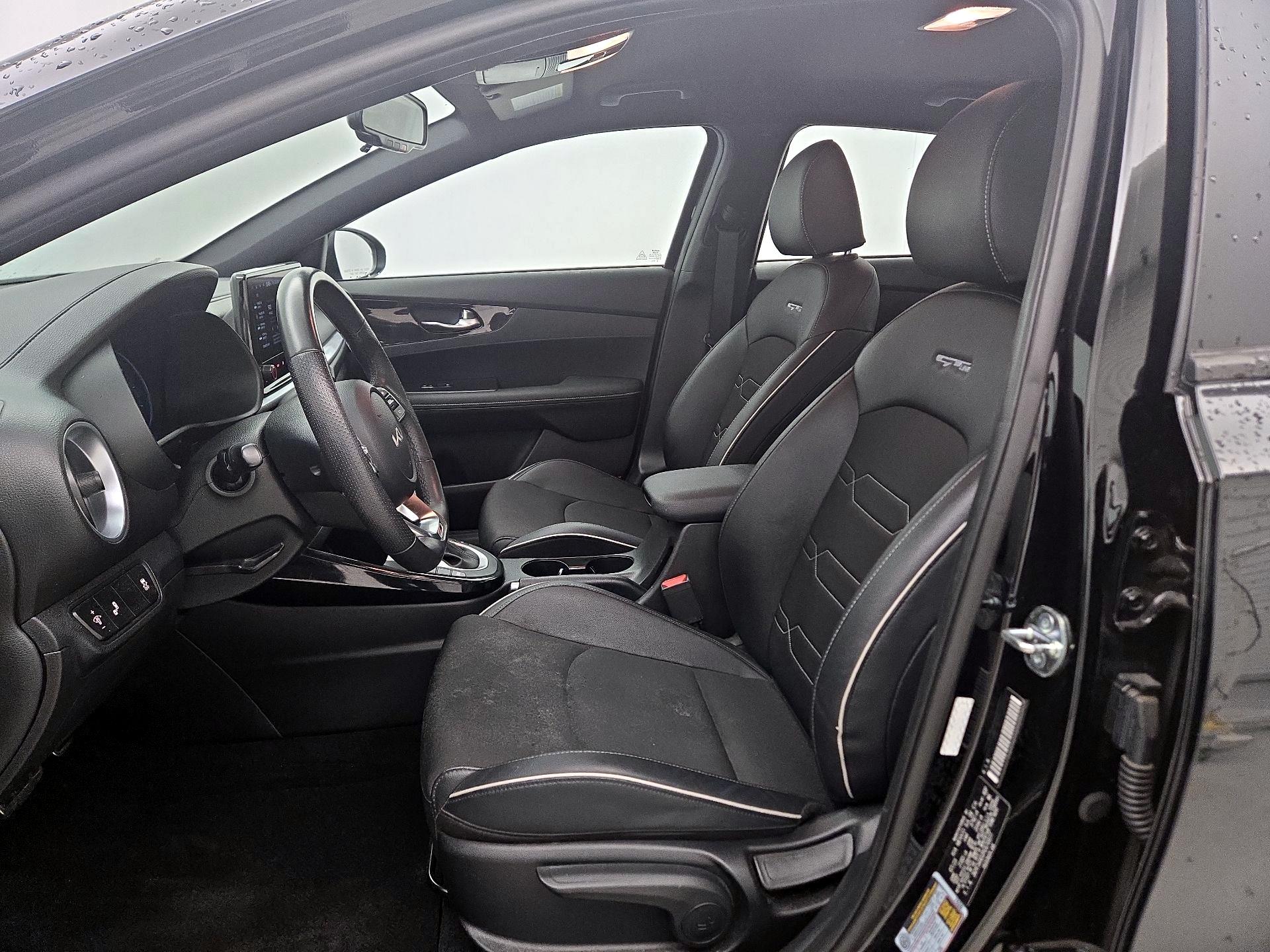 Thumbnail: 2023 Kia Forte - 11