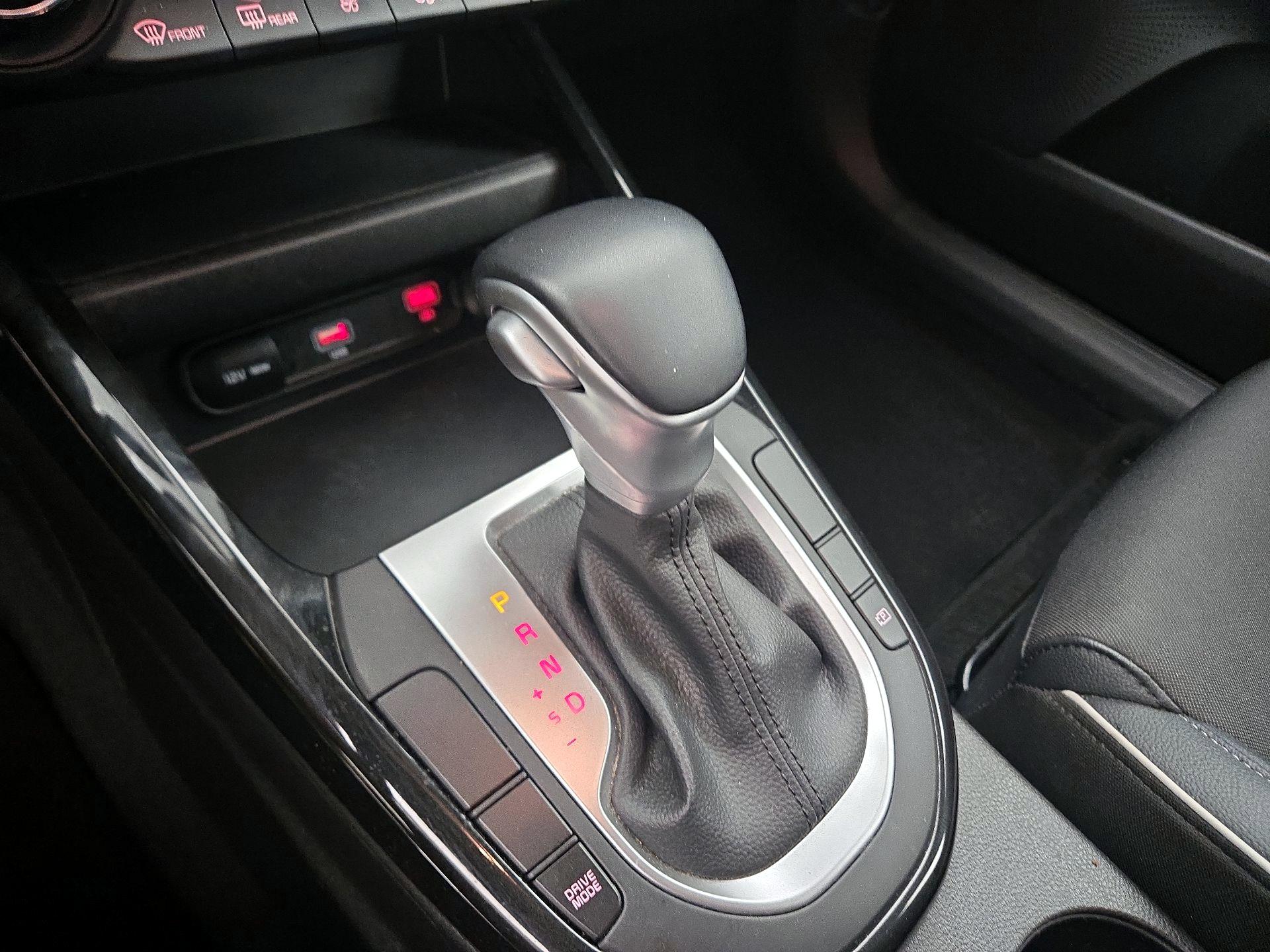Thumbnail: 2023 Kia Forte - 17