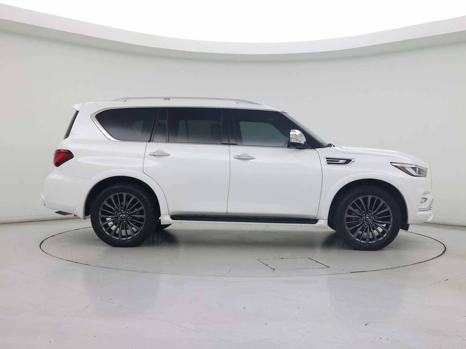 2023 INFINITI QX80 Sensory 4WD - Photo 8
