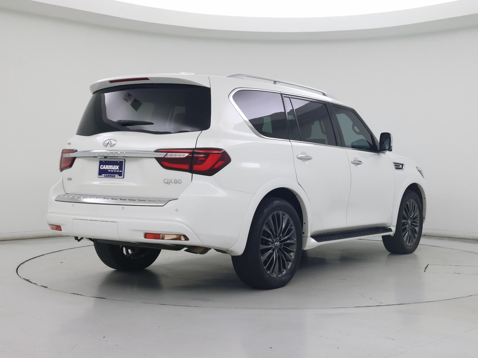 2023 INFINITI QX80 Sensory 4WD - Photo 9
