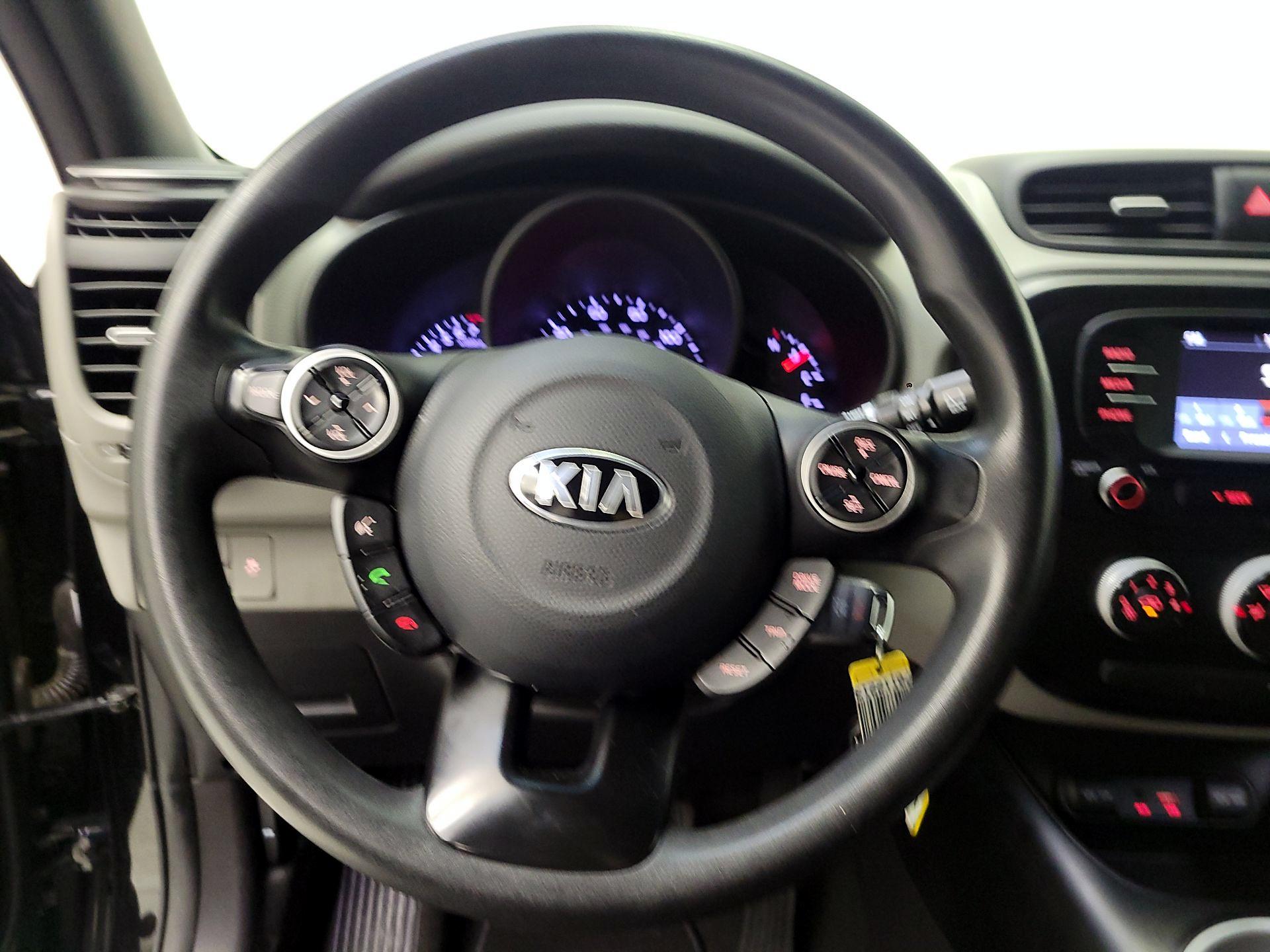 Thumbnail: 2019 Kia Soul - 10