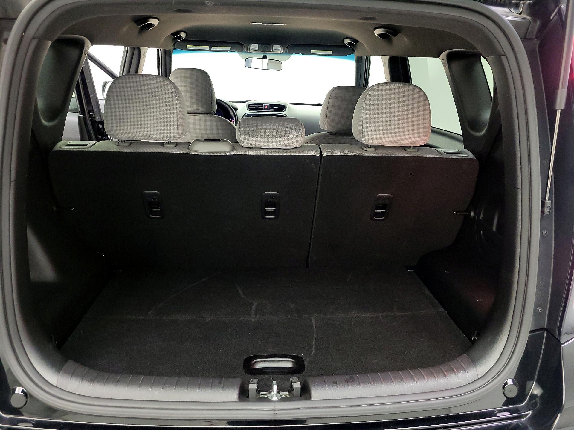 Thumbnail: 2019 Kia Soul - 20