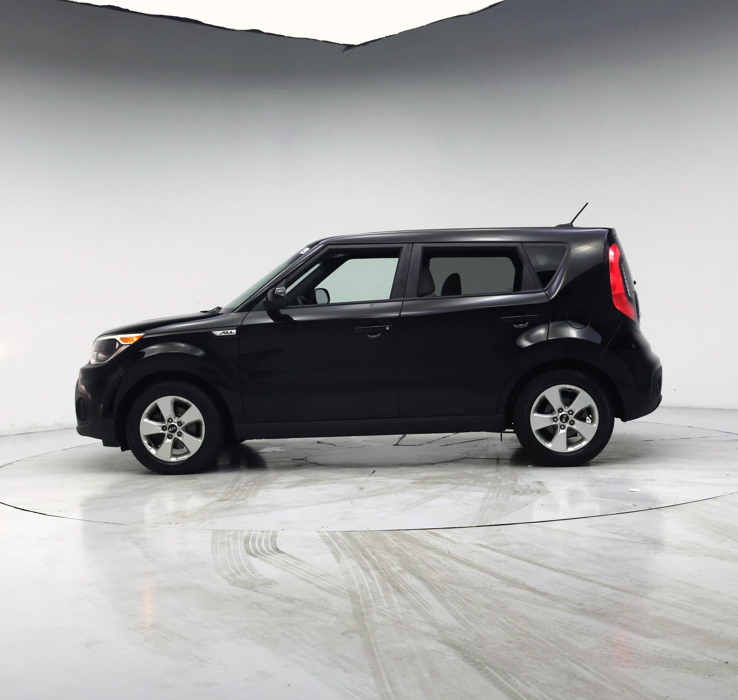 Thumbnail: 2019 Kia Soul - 3
