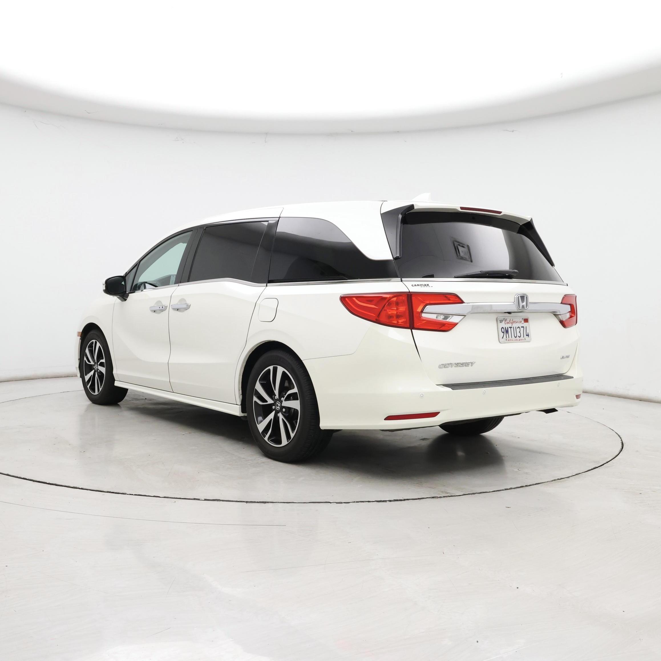 Thumbnail: 2018 Honda Odyssey - 2