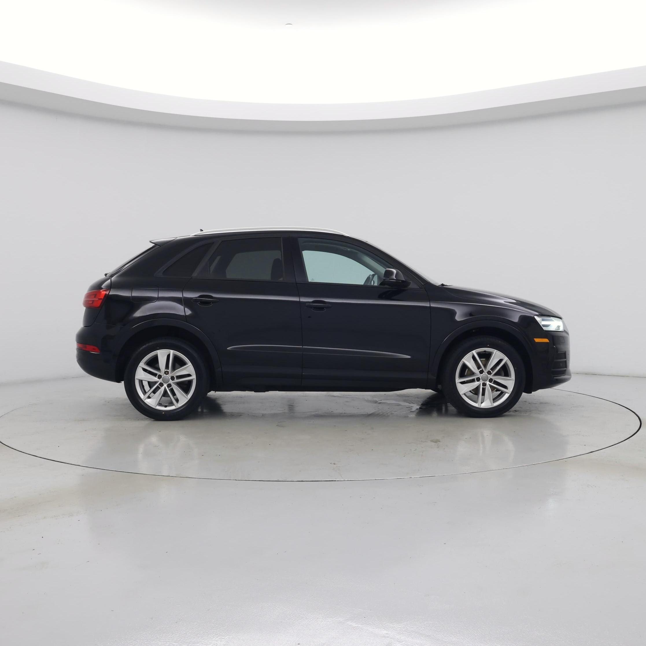 Thumbnail: 2017 Audi Q3 - 7