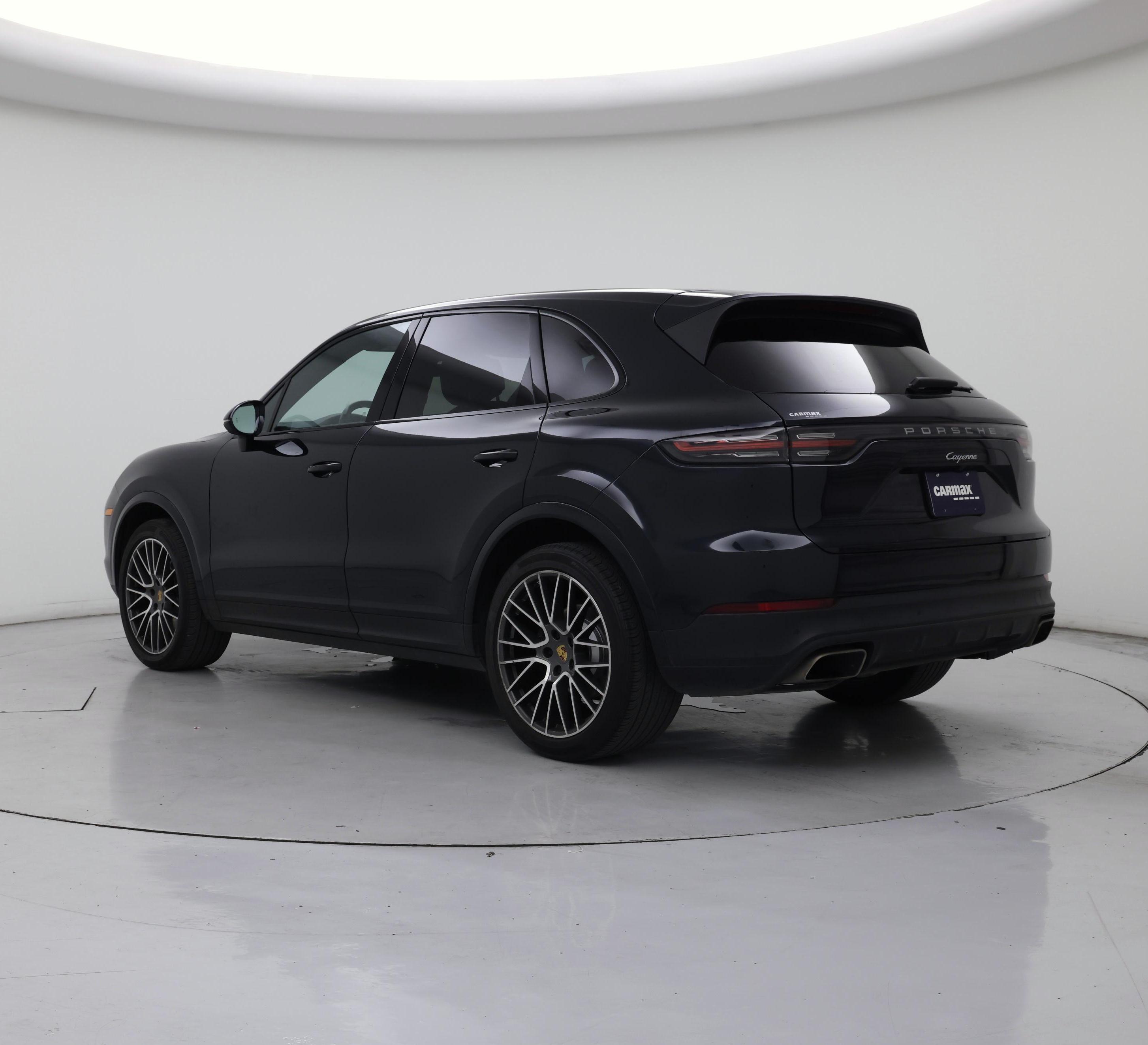 Thumbnail: 2020 Porsche Cayenne - 2