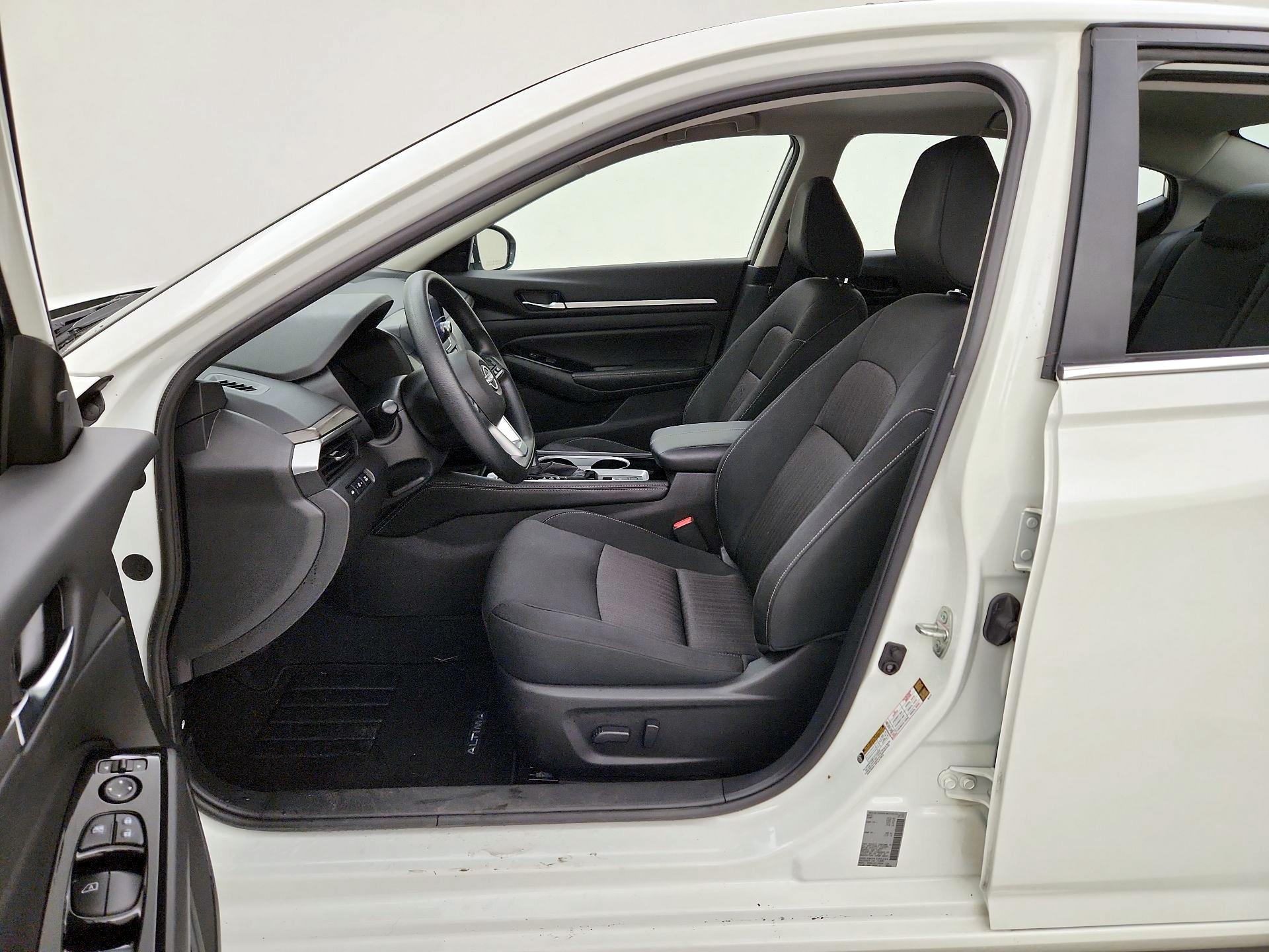 Thumbnail: 2023 Nissan Altima - 11