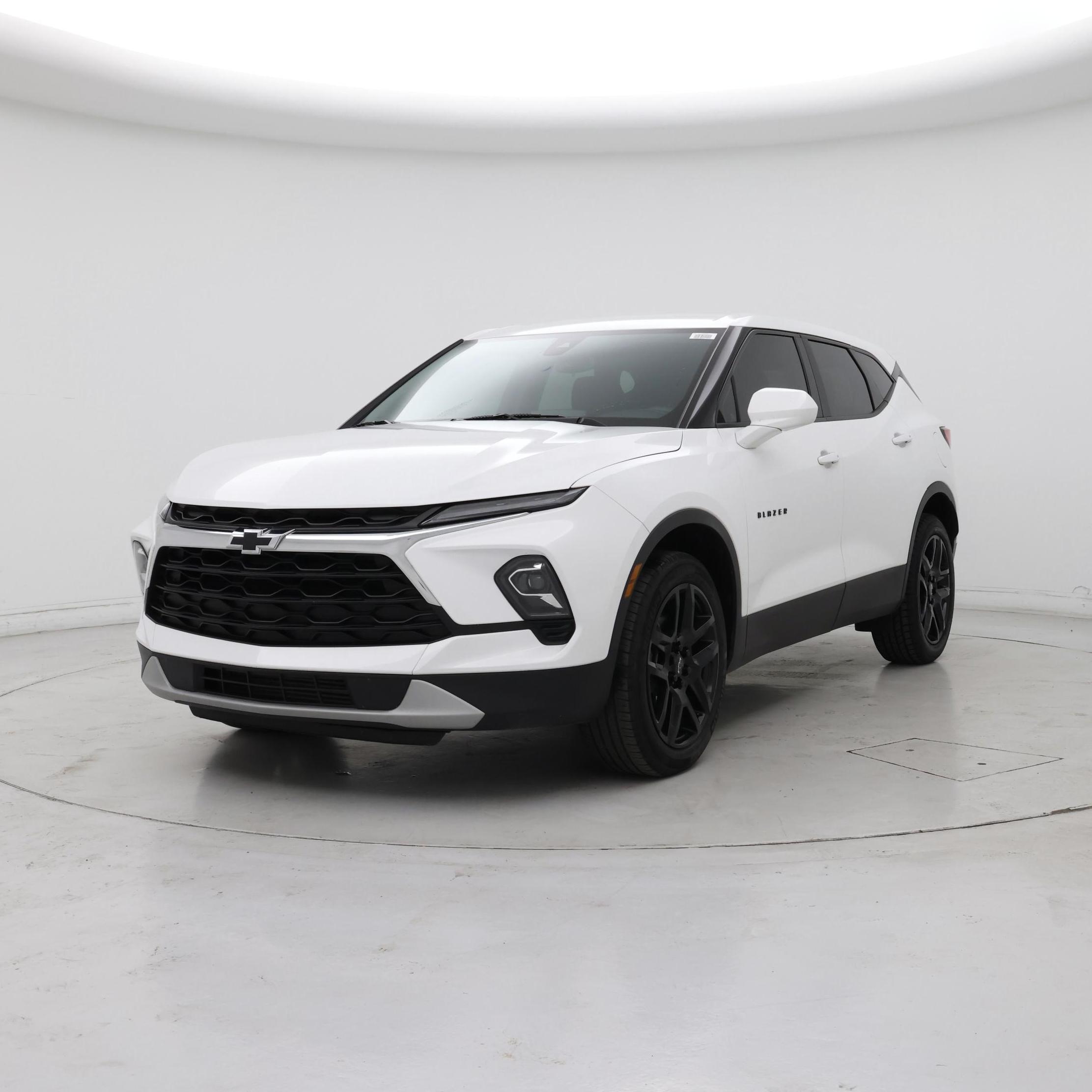 Thumbnail: 2023 Chevrolet Blazer - 4