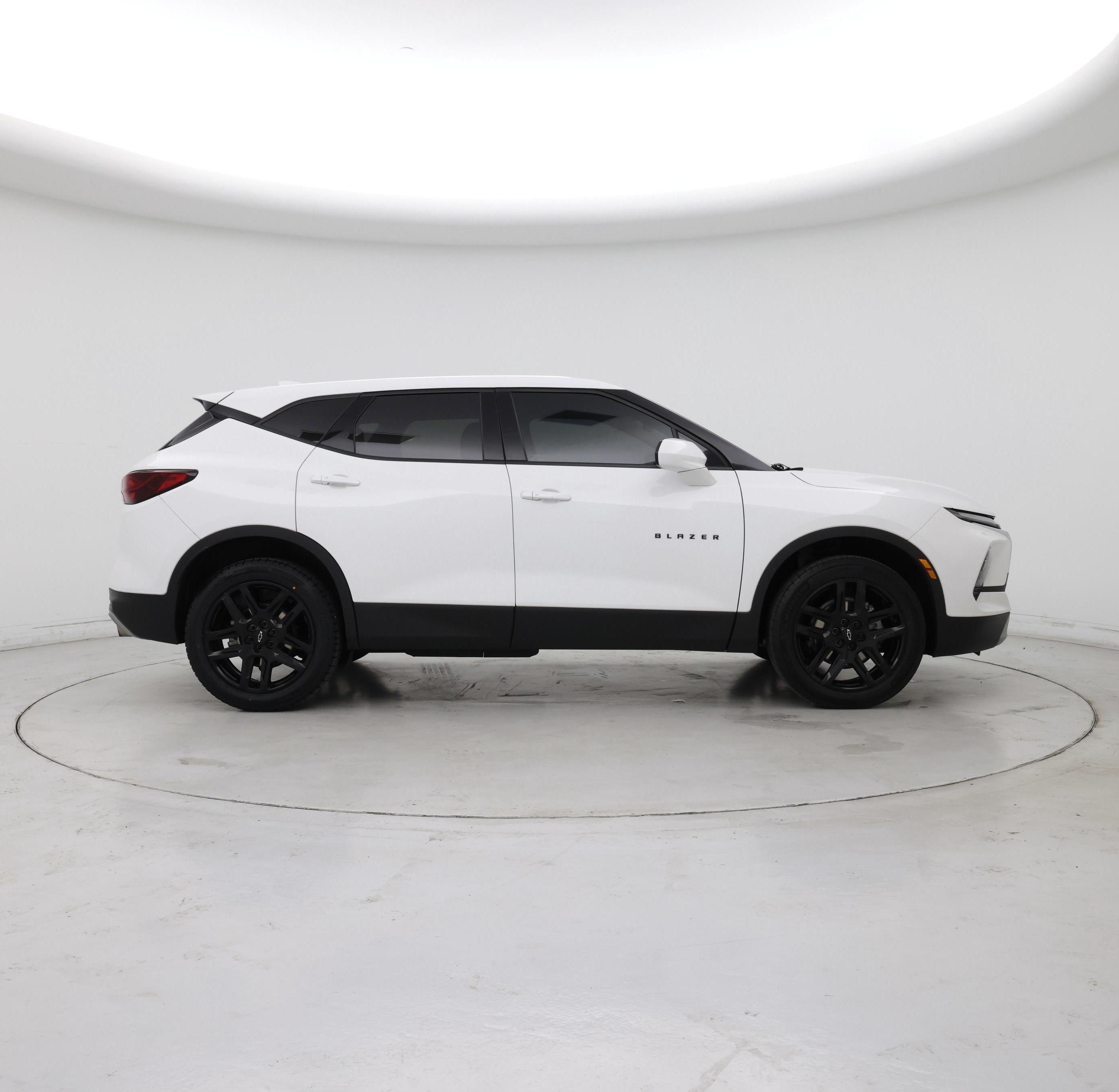 Thumbnail: 2023 Chevrolet Blazer - 7