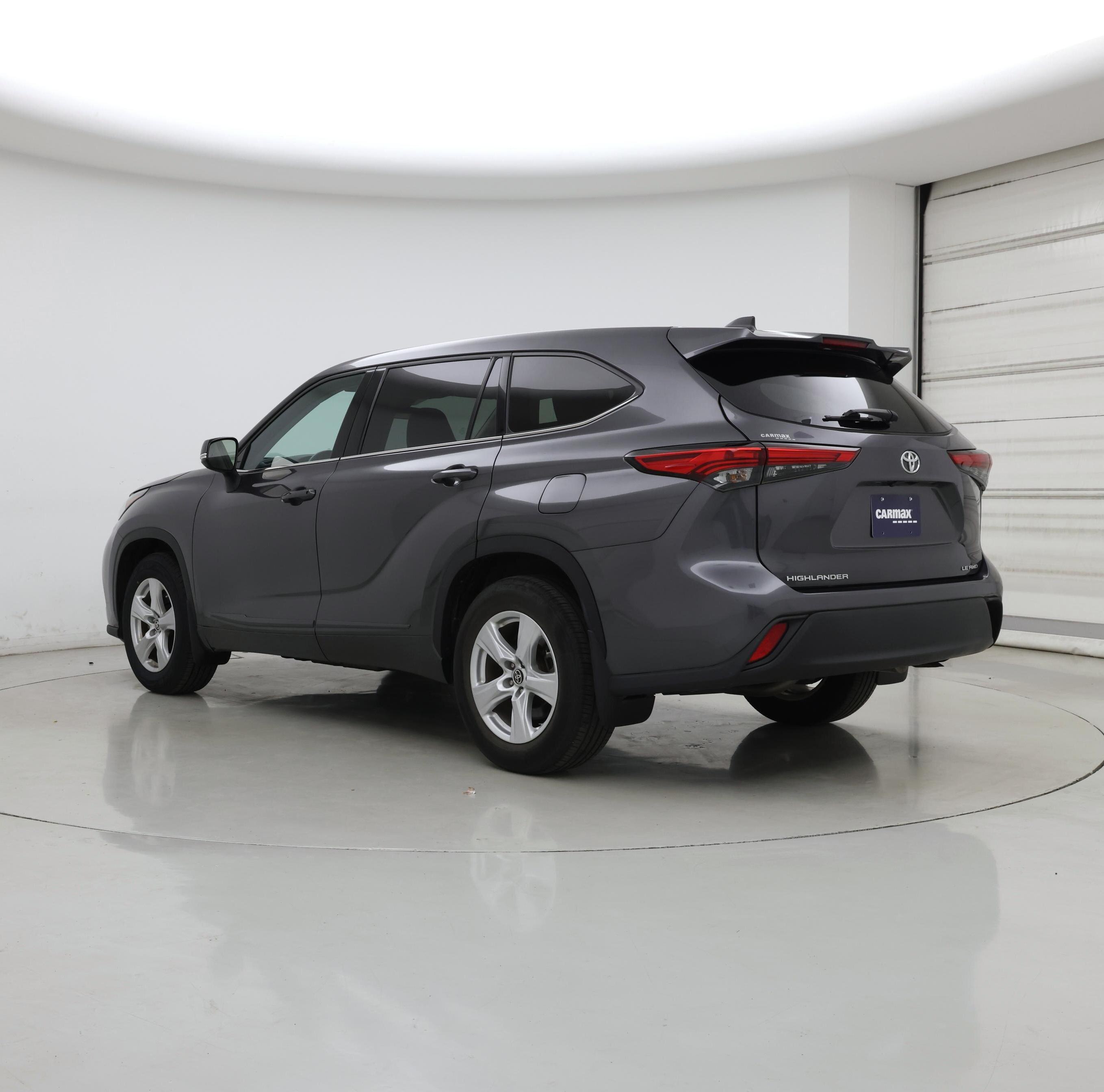 Thumbnail: 2022 Toyota Highlander - 2