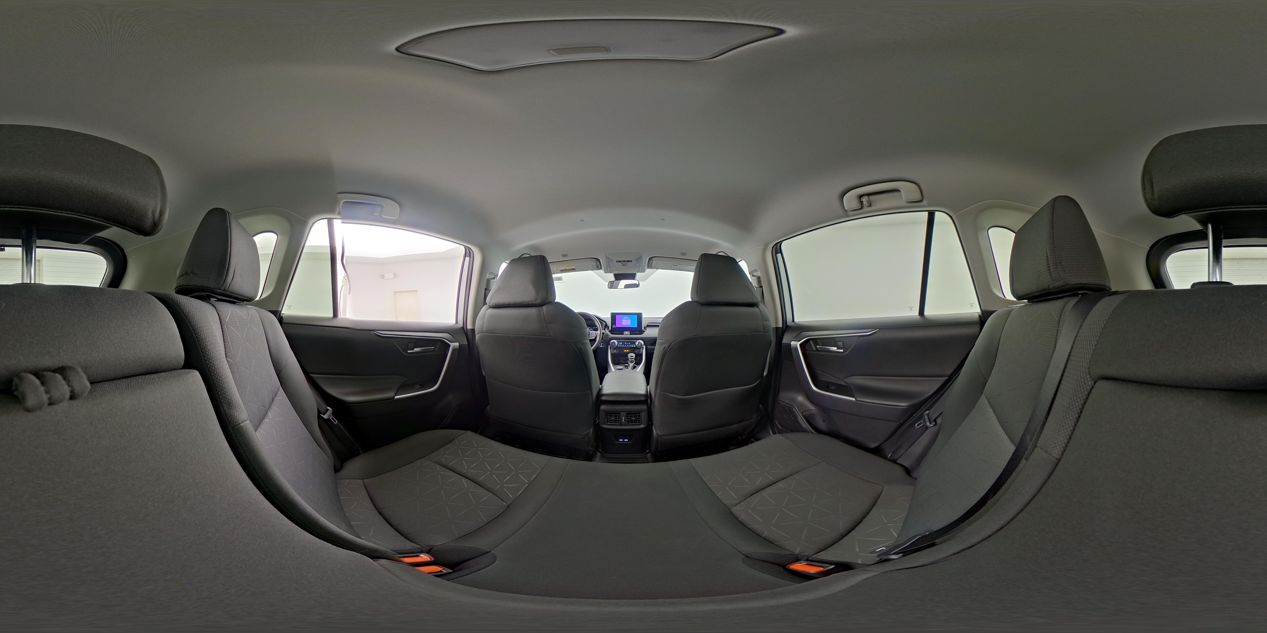 2025 Toyota RAV4 XLE - Photo 25