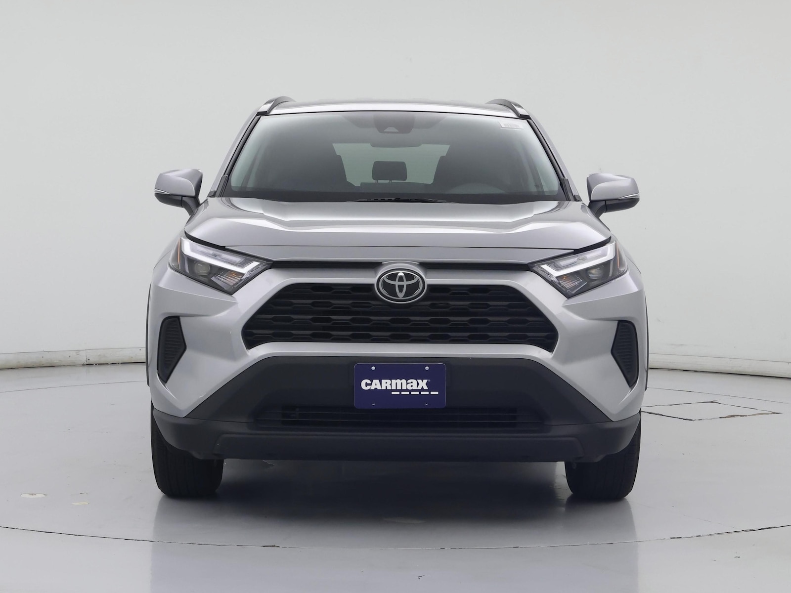 2025 Toyota RAV4 XLE - Photo 6