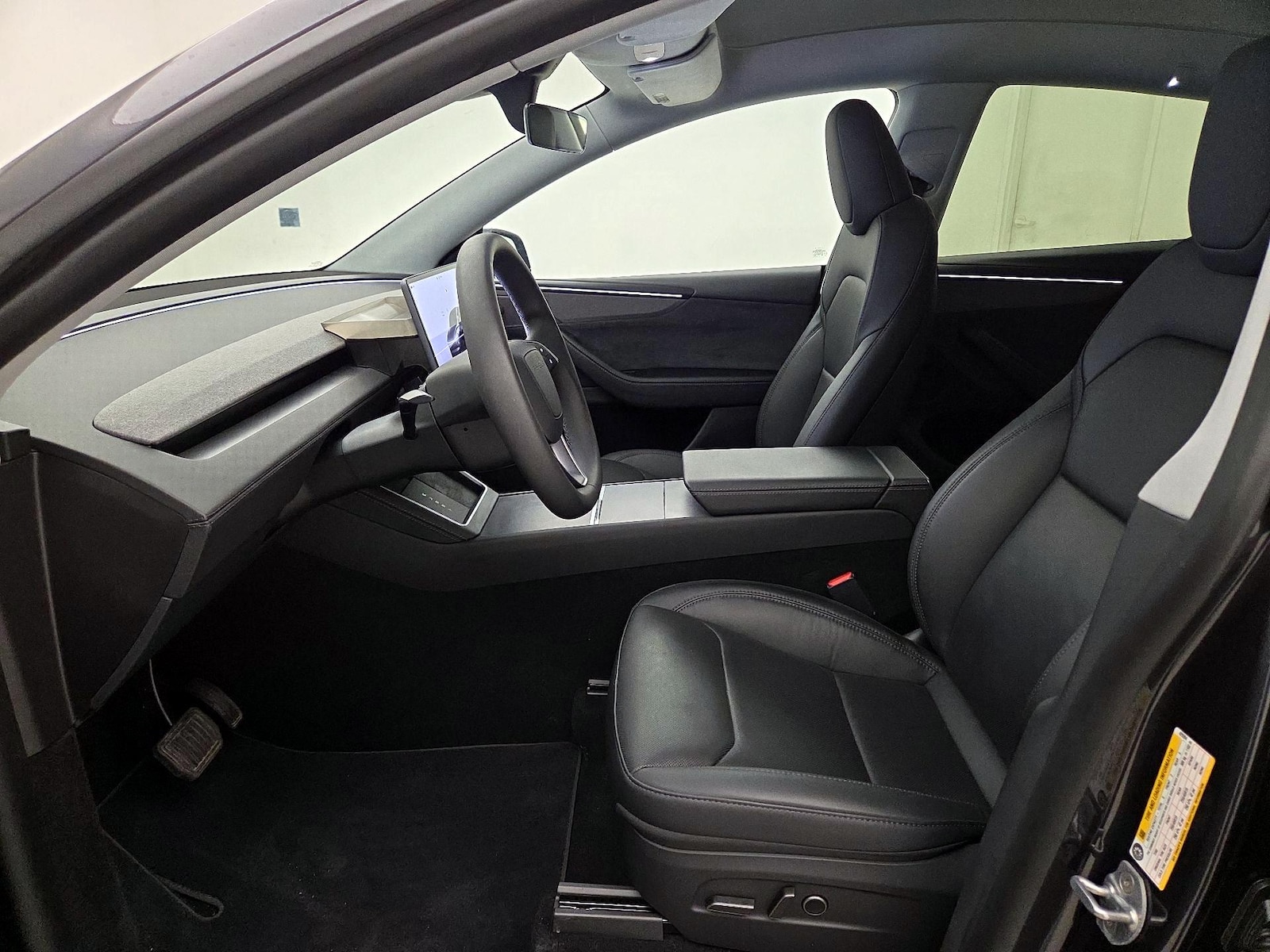 2026 Tesla Model Y Long Range - Photo 12