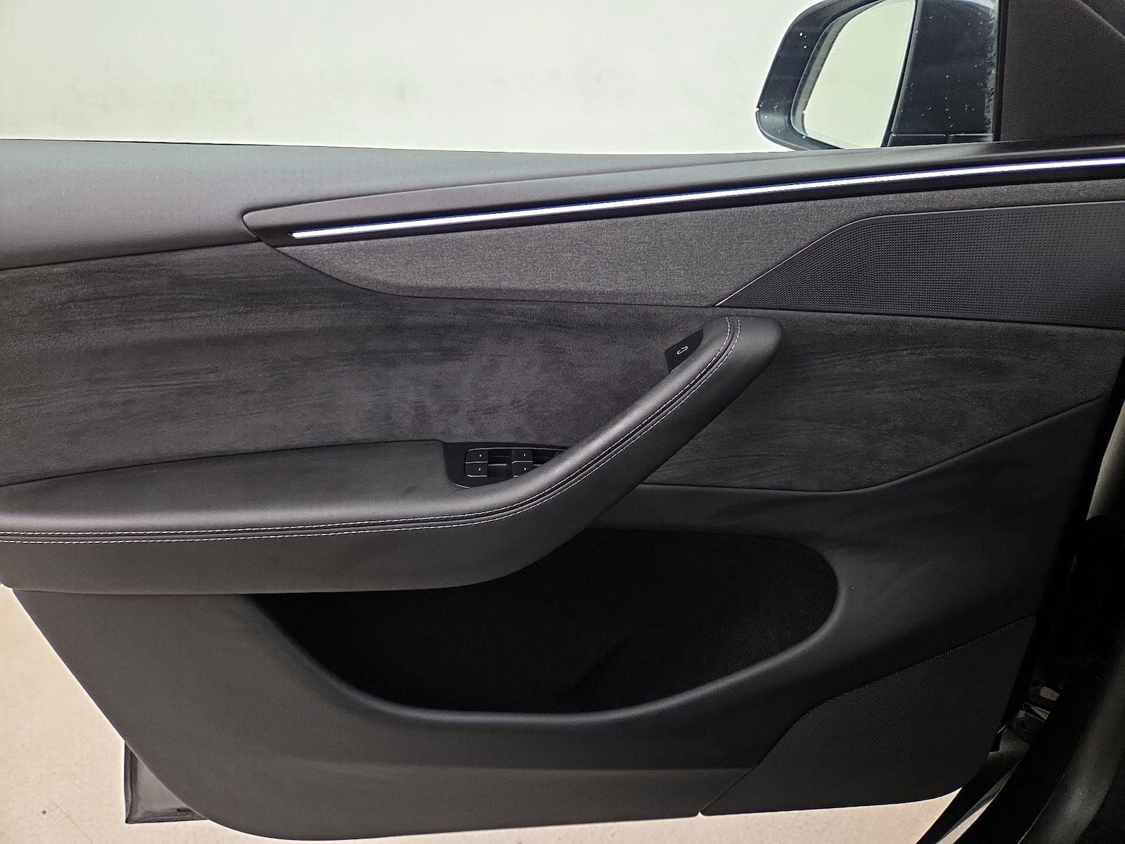 2026 Tesla Model Y Long Range - Photo 13