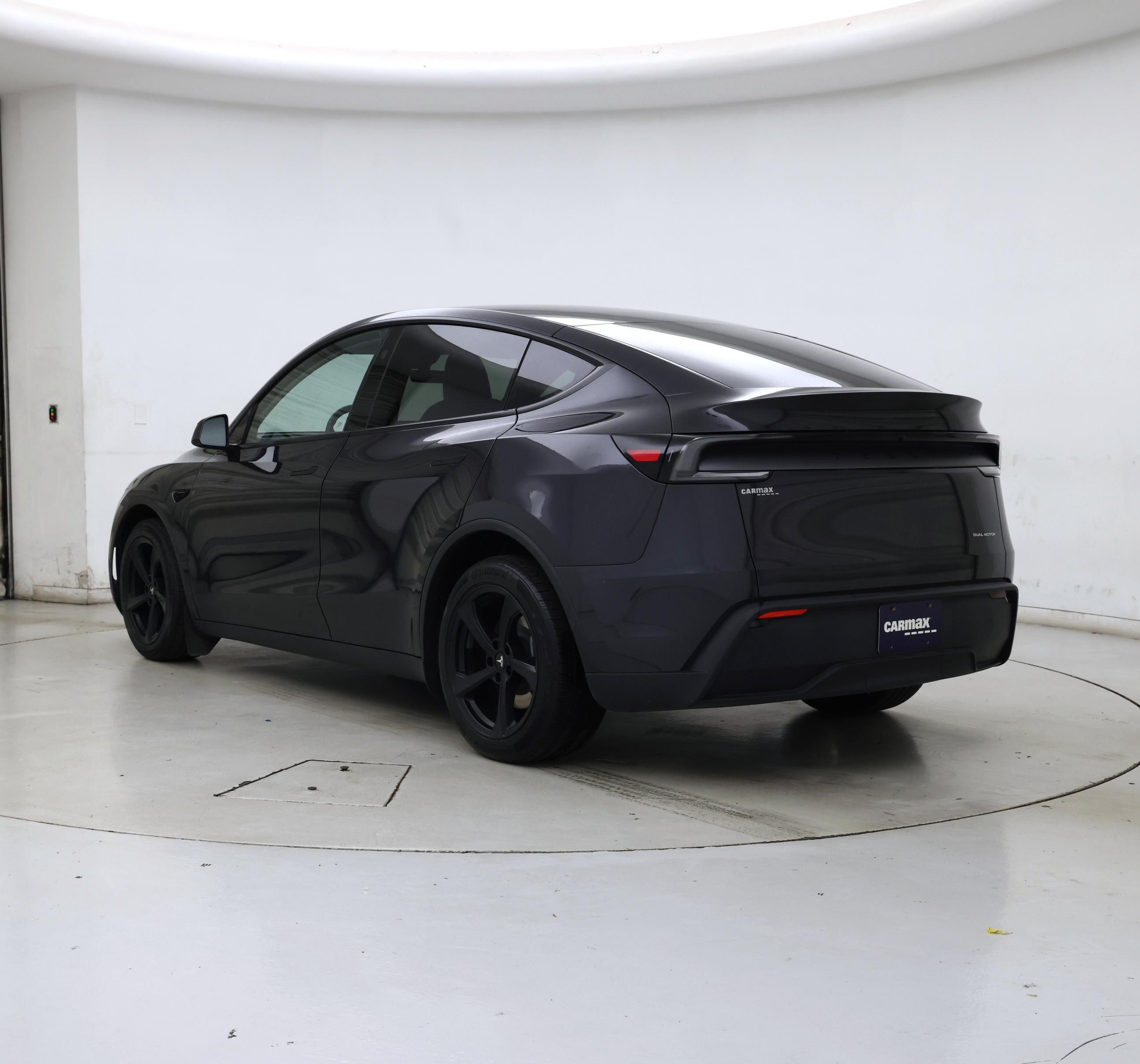 Thumbnail: 2026 Tesla Model Y - 2