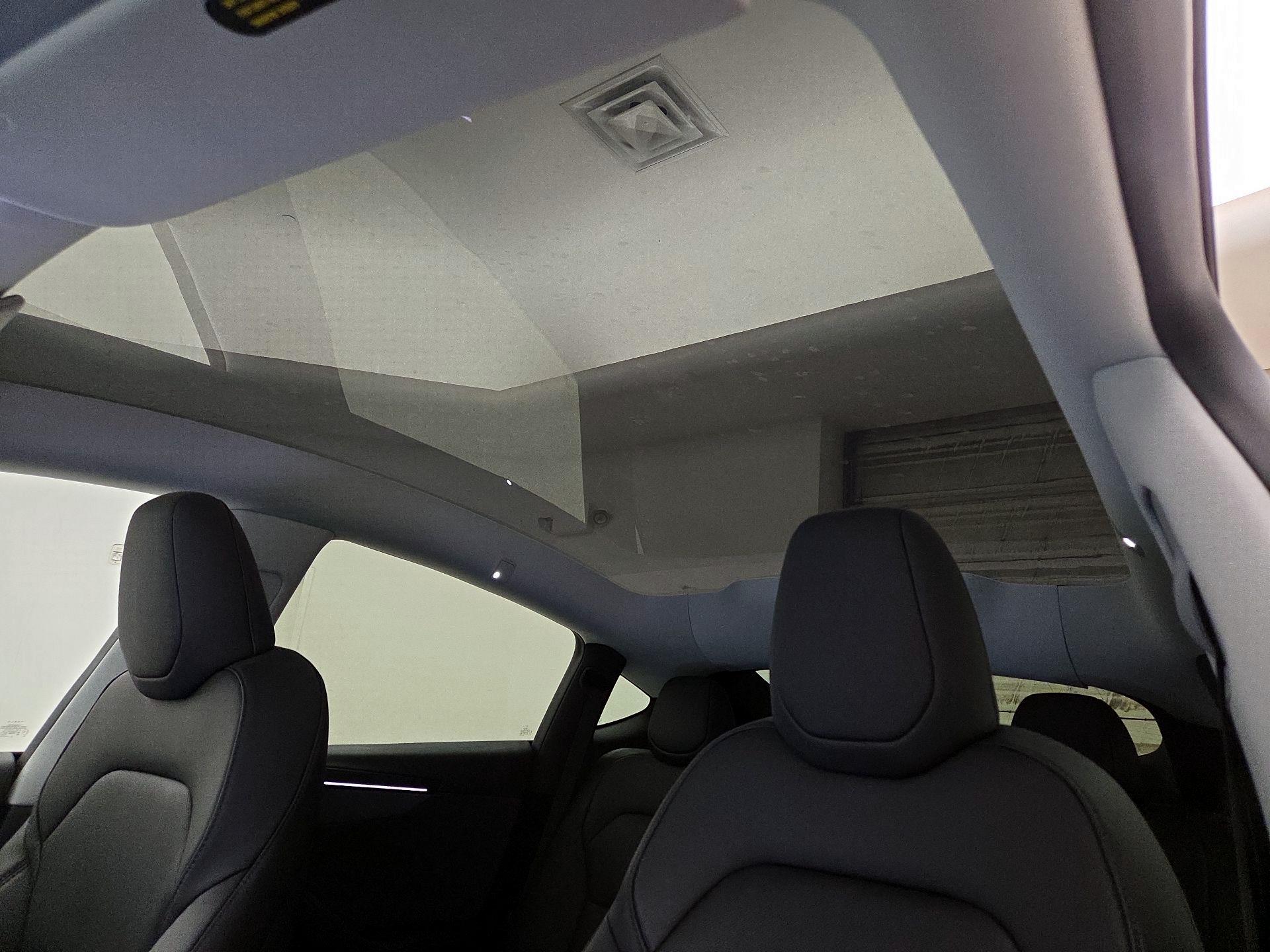 Thumbnail: 2026 Tesla Model Y - 19