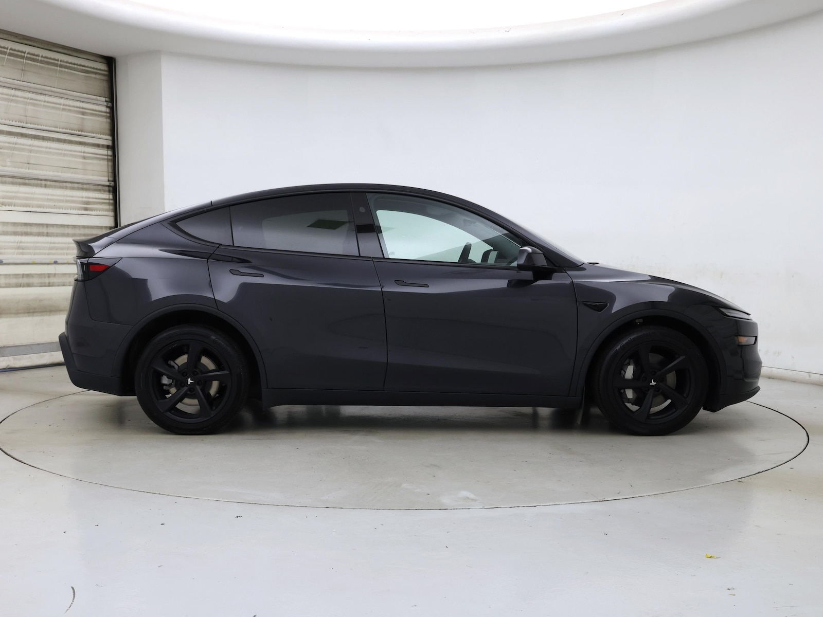 2026 Tesla Model Y Long Range - Photo 8