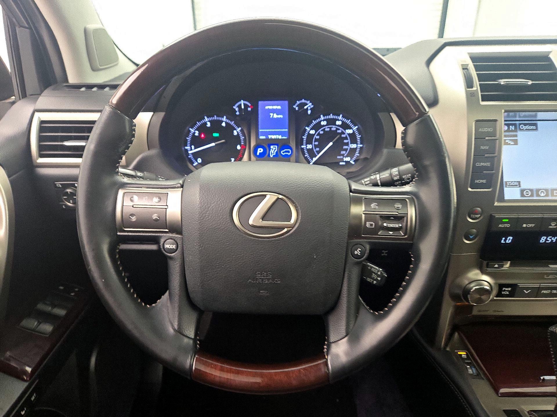 Thumbnail: 2019 Lexus GX - 10