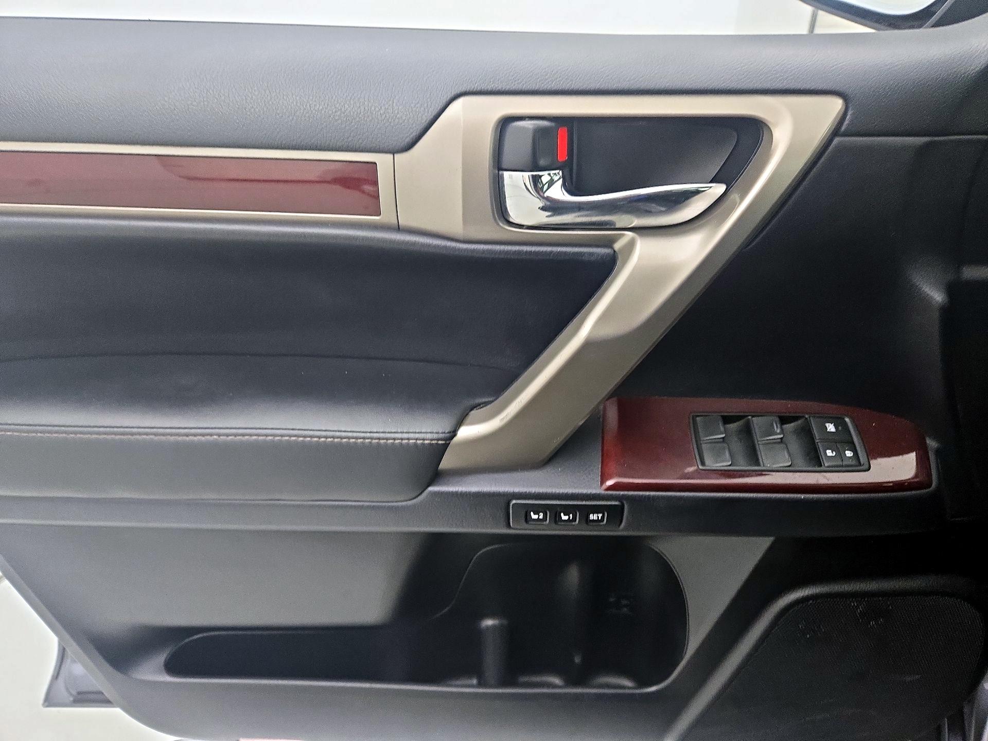 Thumbnail: 2019 Lexus GX - 12