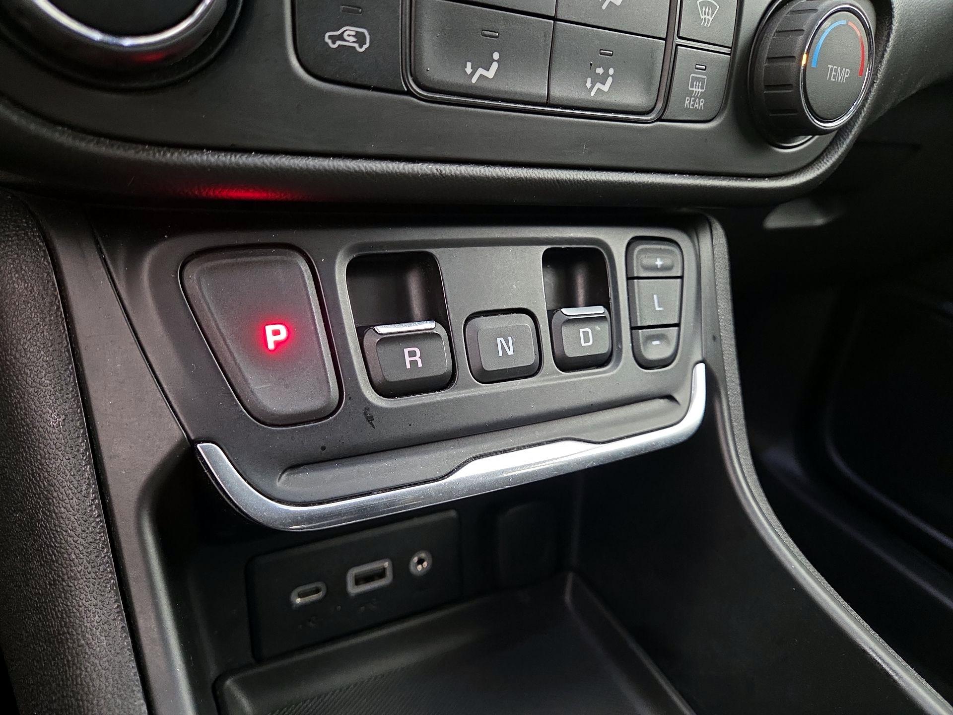 Thumbnail: 2020 GMC Terrain - 17