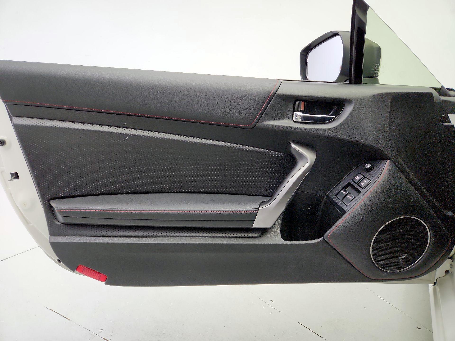 Thumbnail: 2015 Scion FR-S - 12