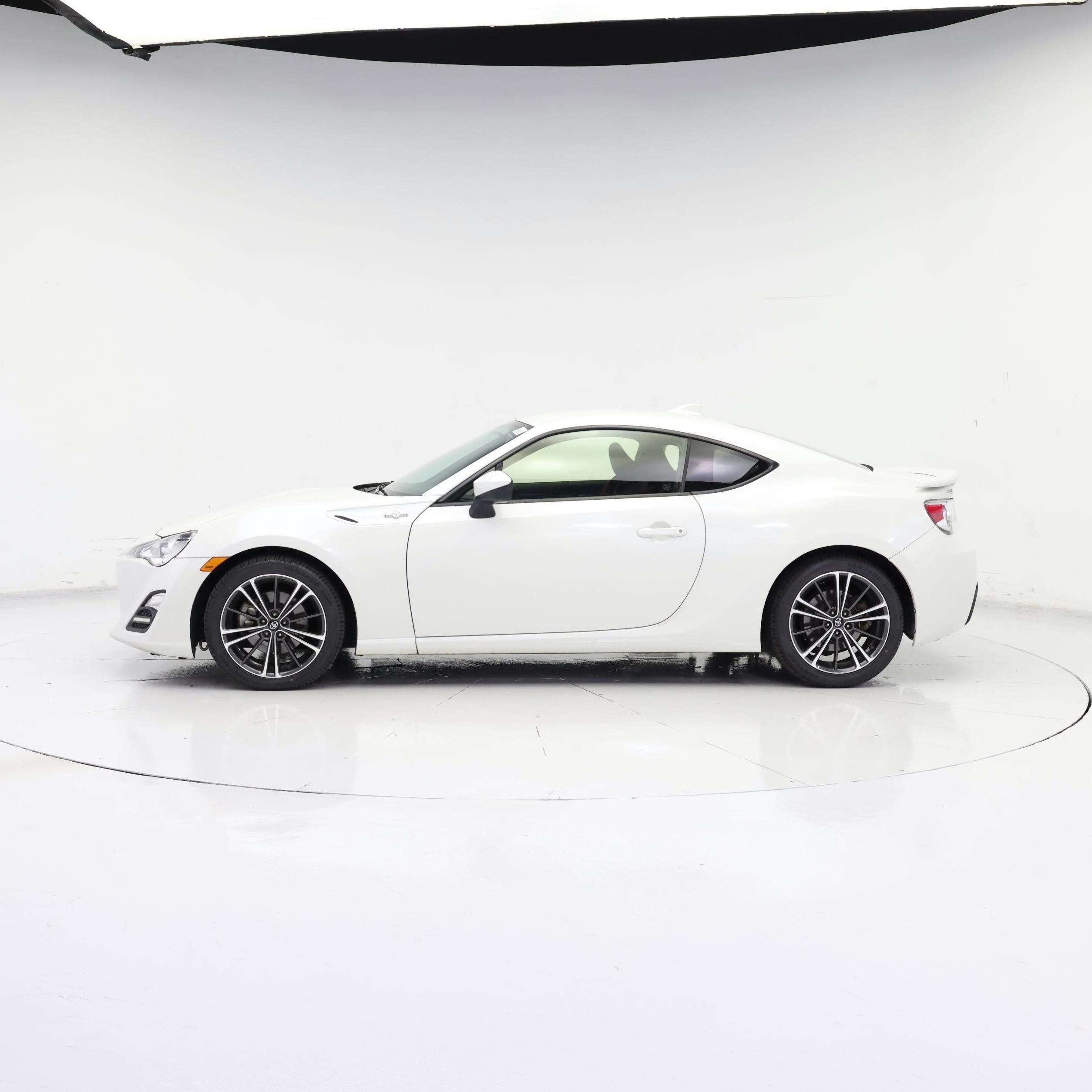 Thumbnail: 2015 Scion FR-S - 3