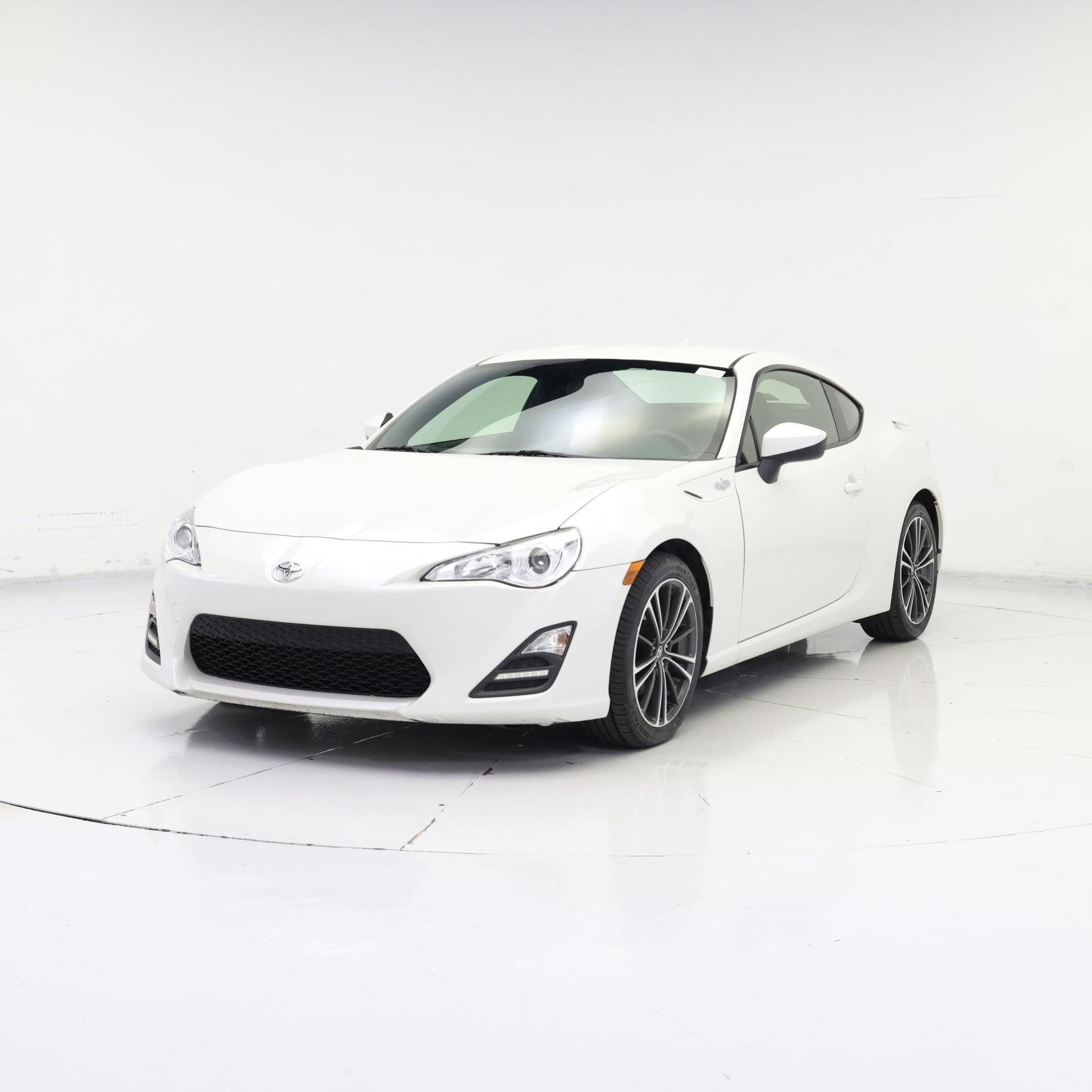 Thumbnail: 2015 Scion FR-S - 4