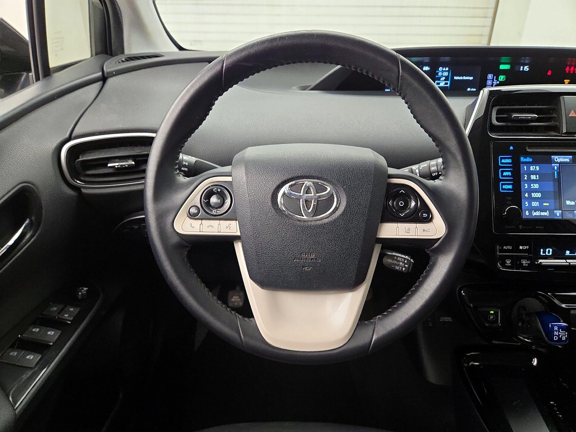 Thumbnail: 2017 Toyota Prius - 10