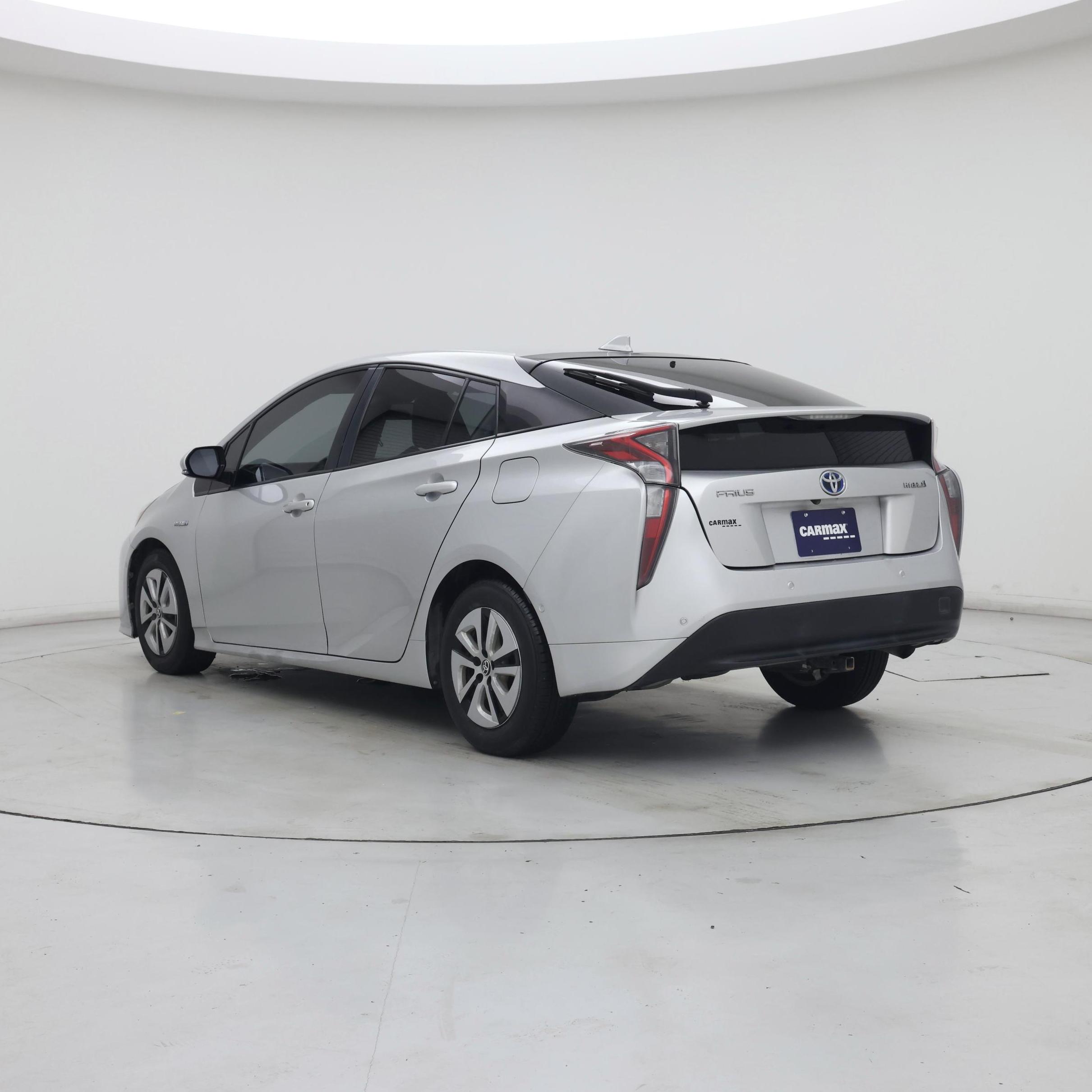 Thumbnail: 2017 Toyota Prius - 2