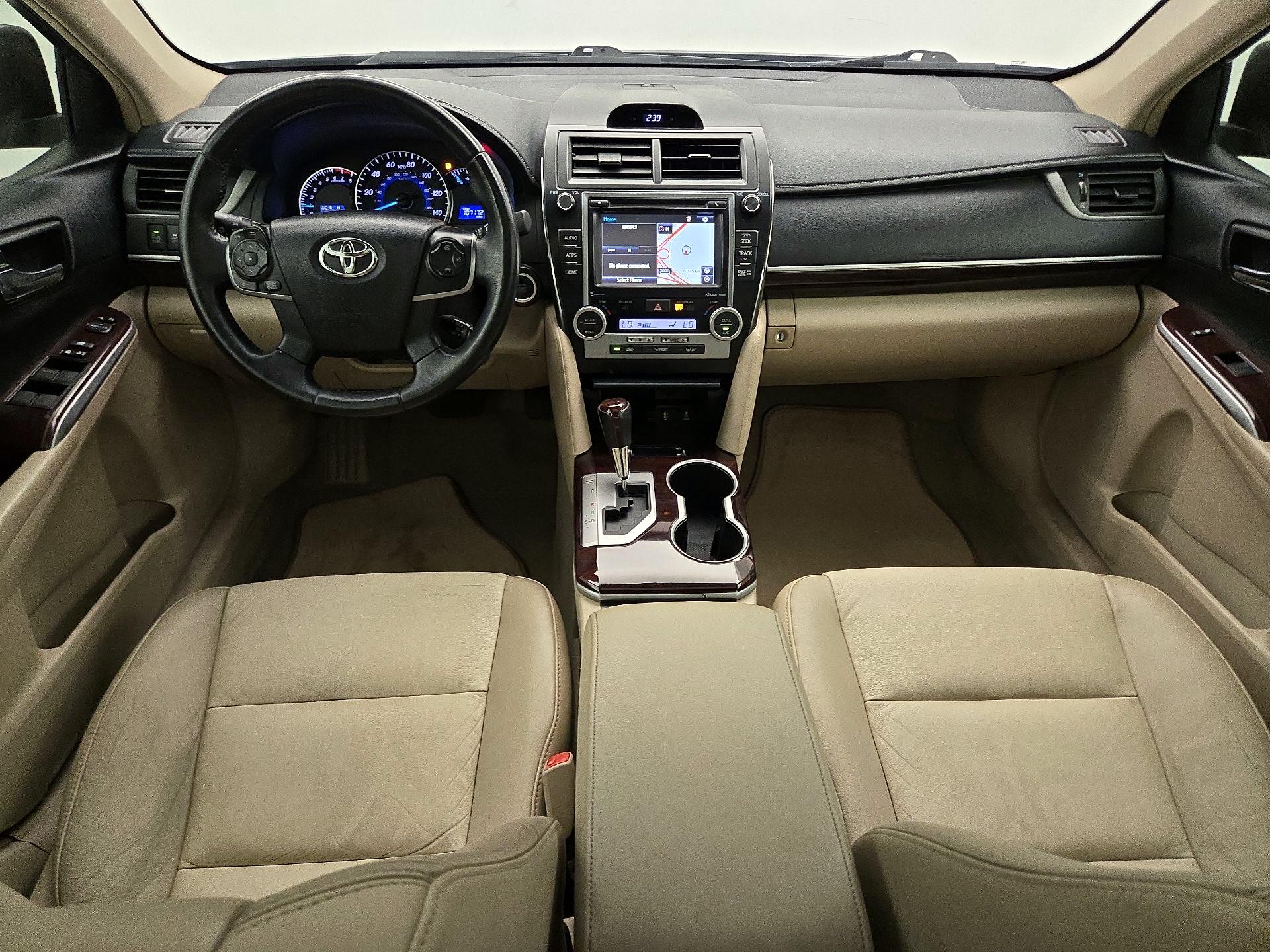 Thumbnail: 2014 Toyota Camry - 9