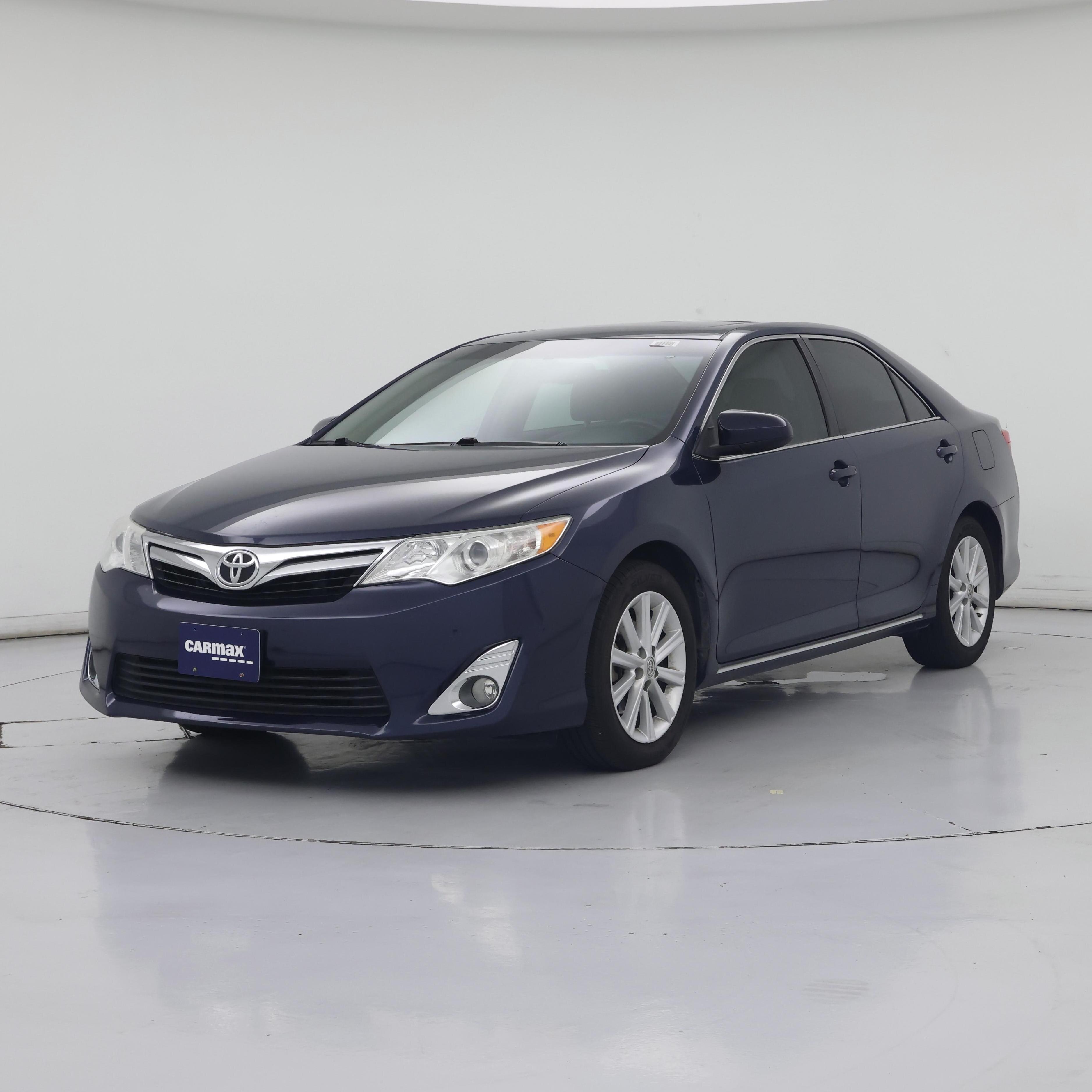 Thumbnail: 2014 Toyota Camry - 4