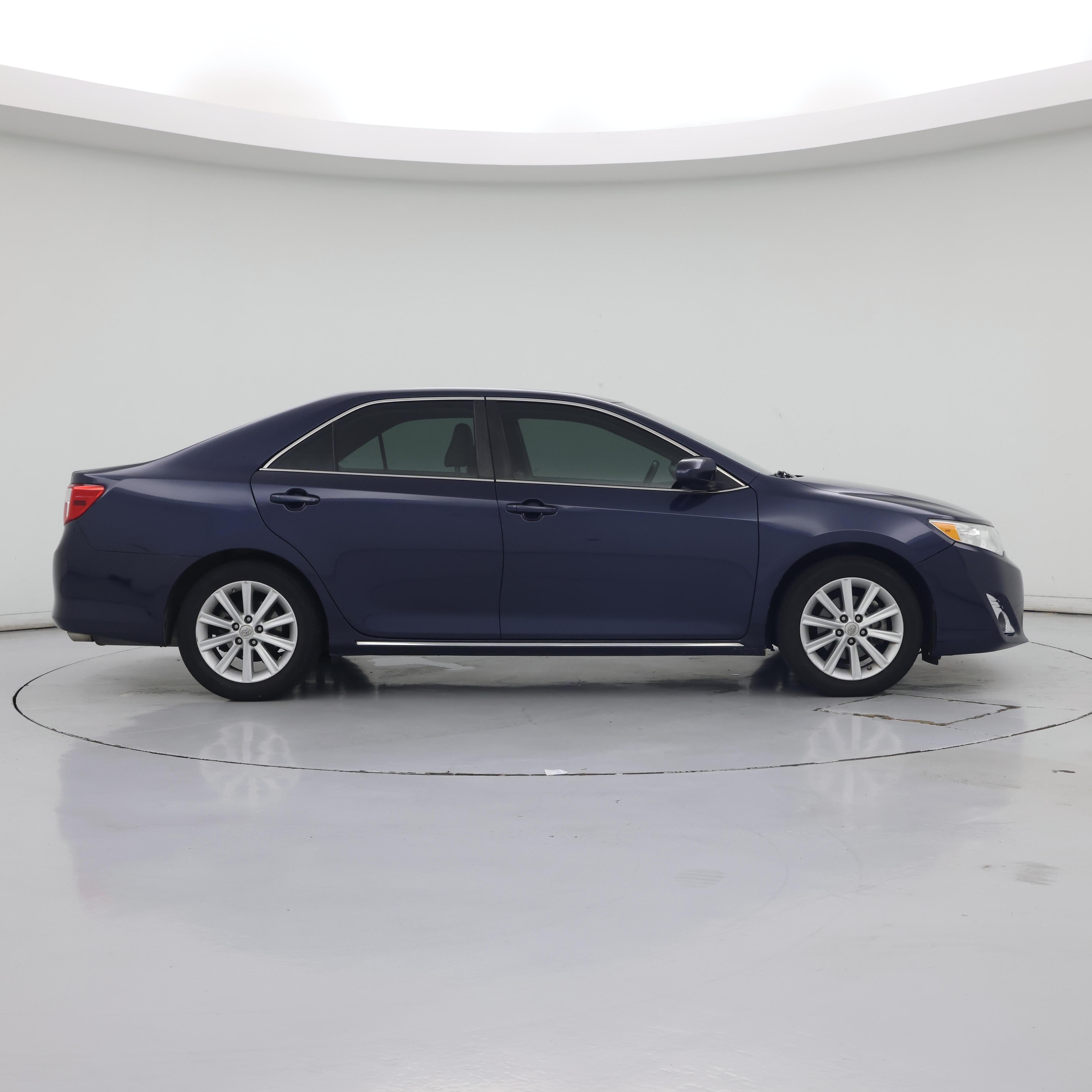Thumbnail: 2014 Toyota Camry - 7