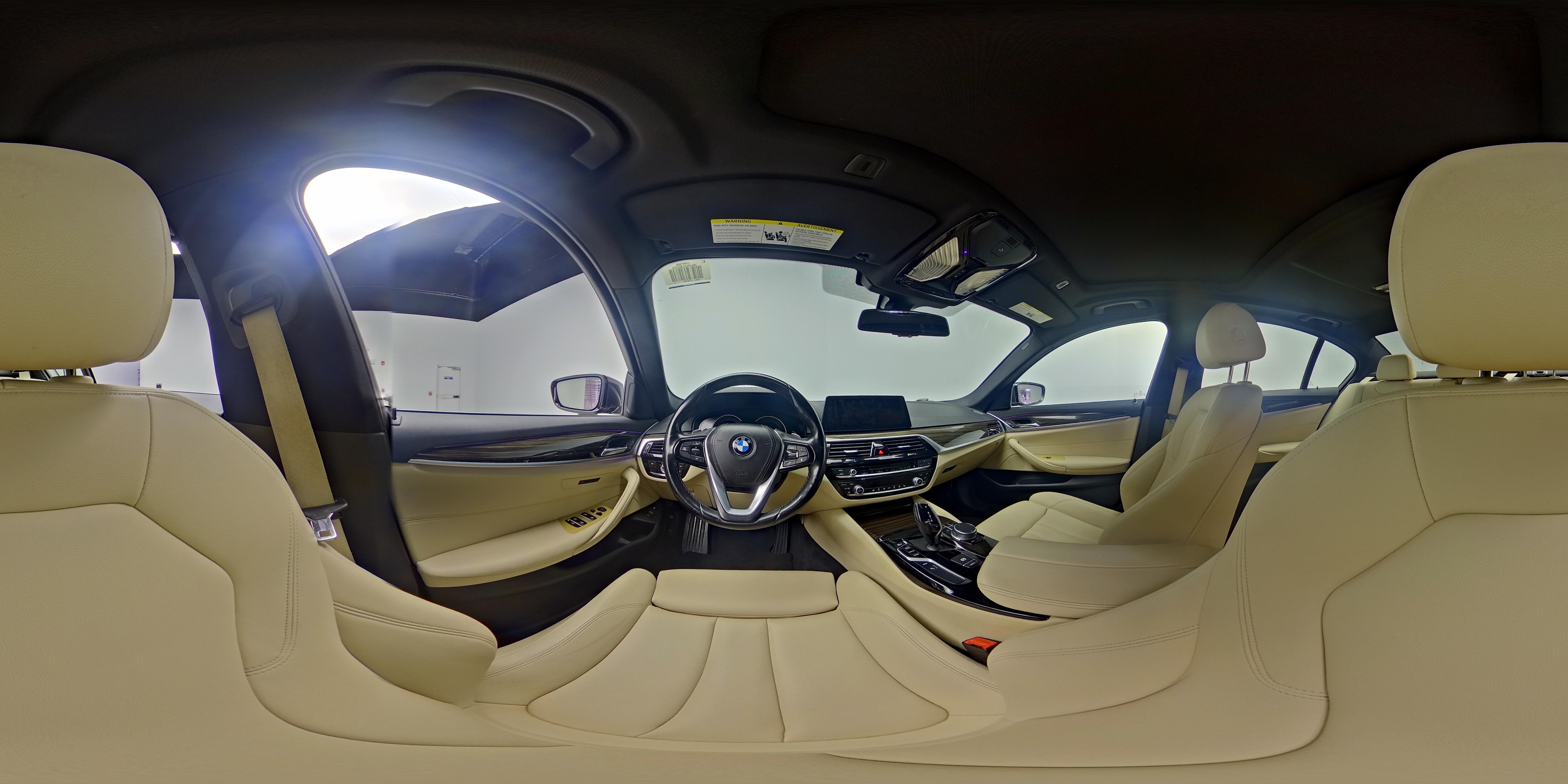2018 BMW 5 Series 530e - Photo 28
