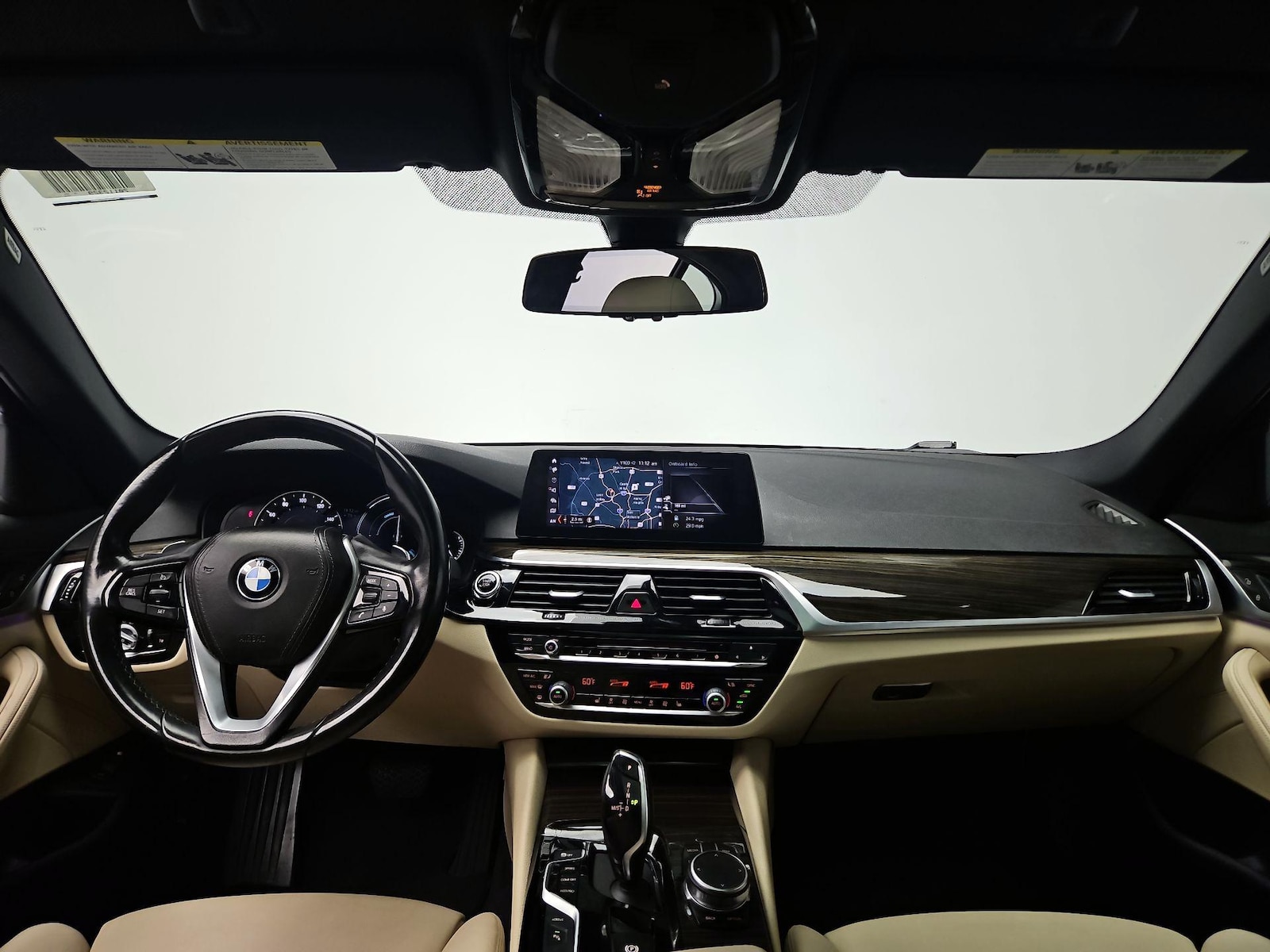 2018 BMW 5 Series 530e - Photo 10