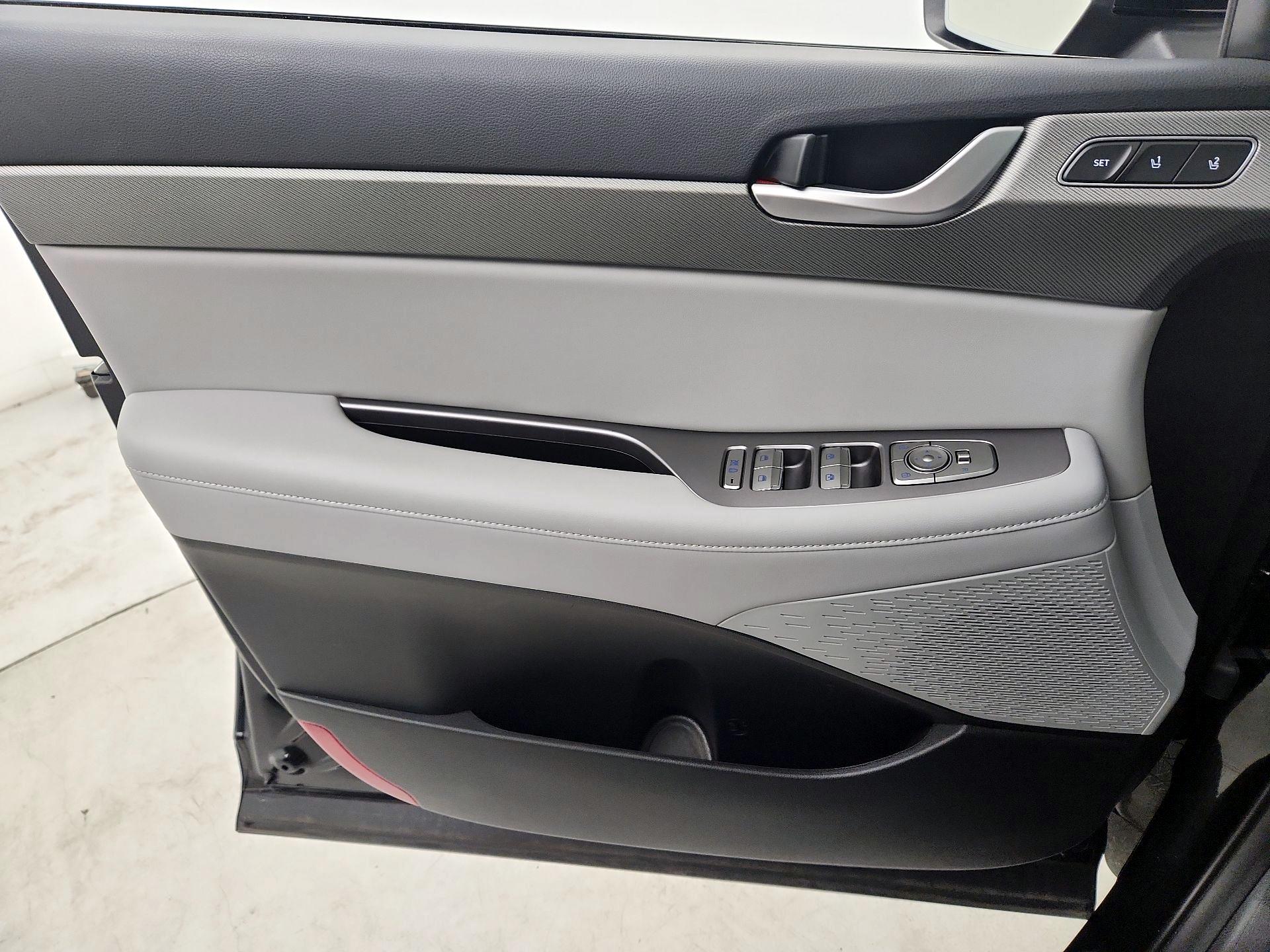 Thumbnail: 2025 Hyundai Palisade - 10