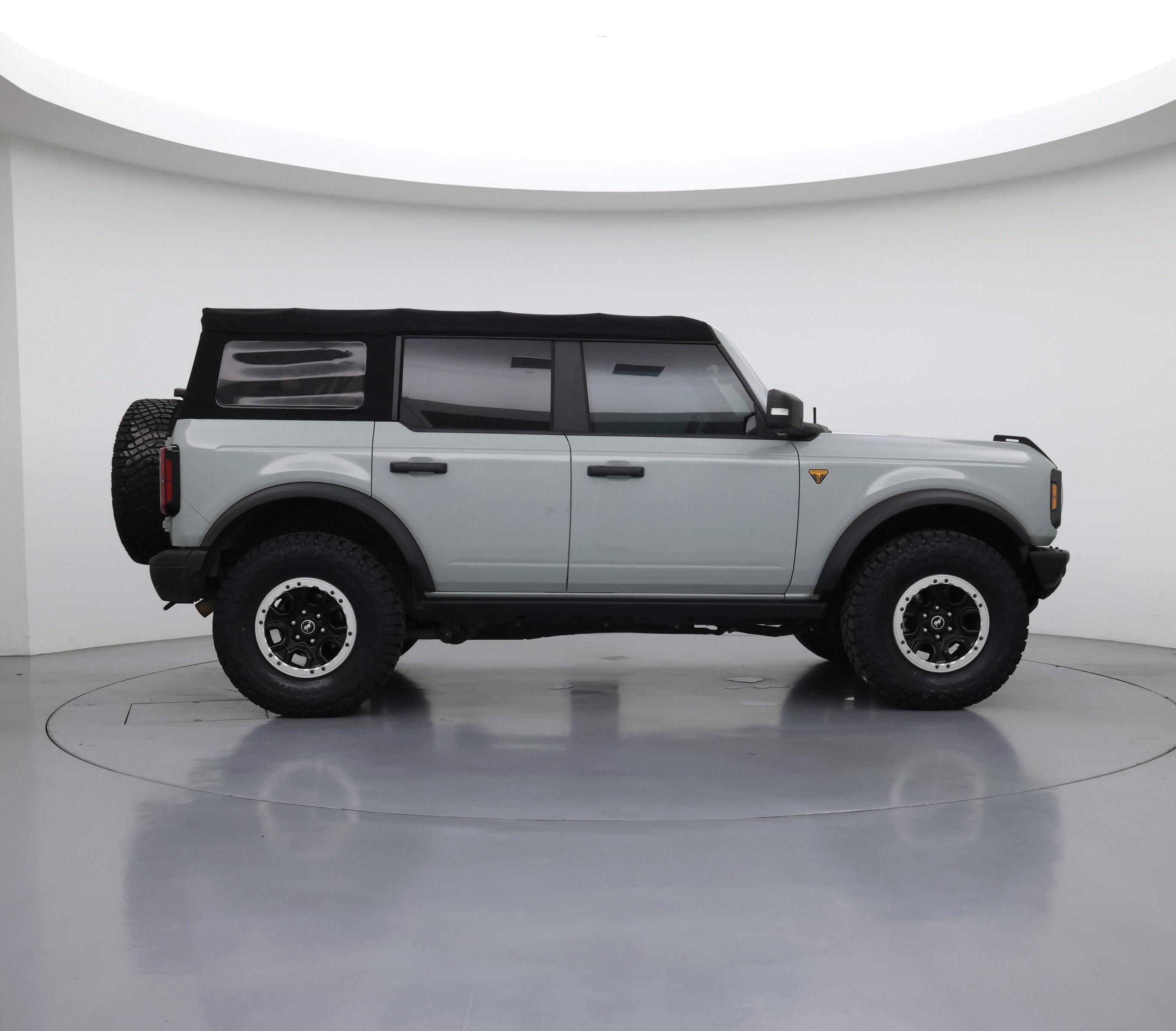 Thumbnail: 2021 Ford Bronco - 7