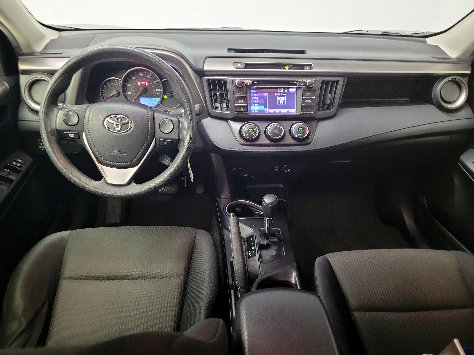 Thumbnail: 2016 Toyota RAV4 - 9