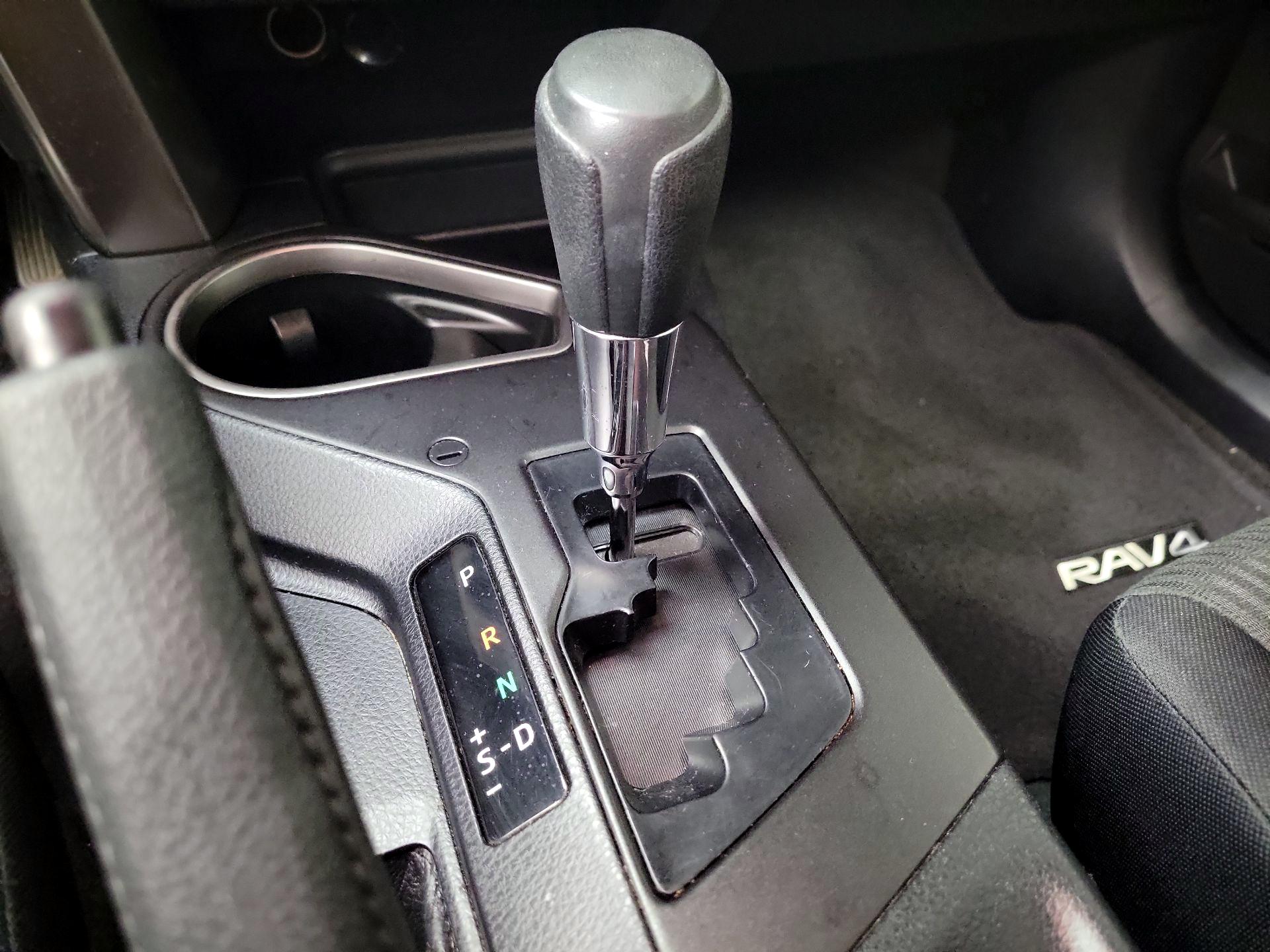 Thumbnail: 2016 Toyota RAV4 - 17