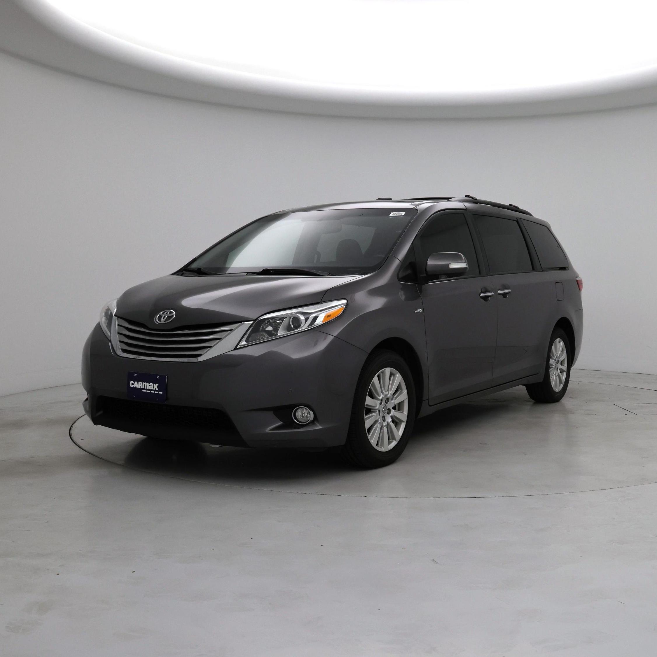 Thumbnail: 2017 Toyota Sienna - 4
