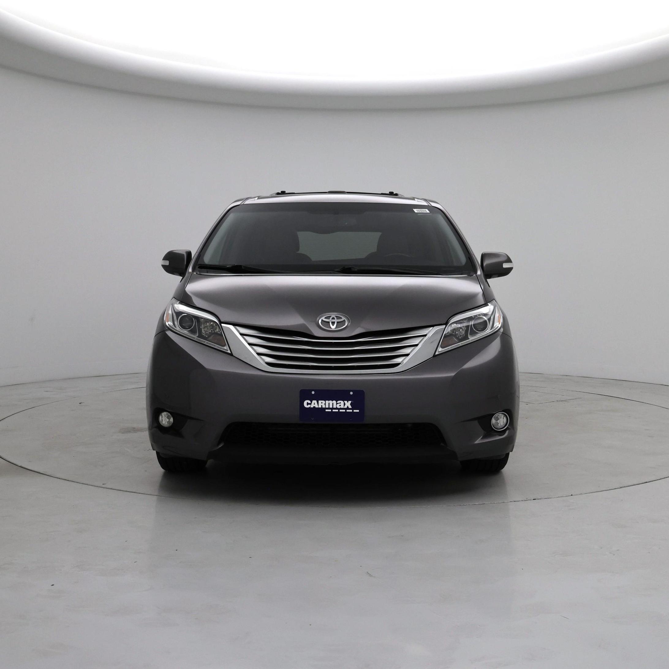 Thumbnail: 2017 Toyota Sienna - 5