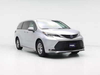 2022 Toyota Sienna Hybrid XLE