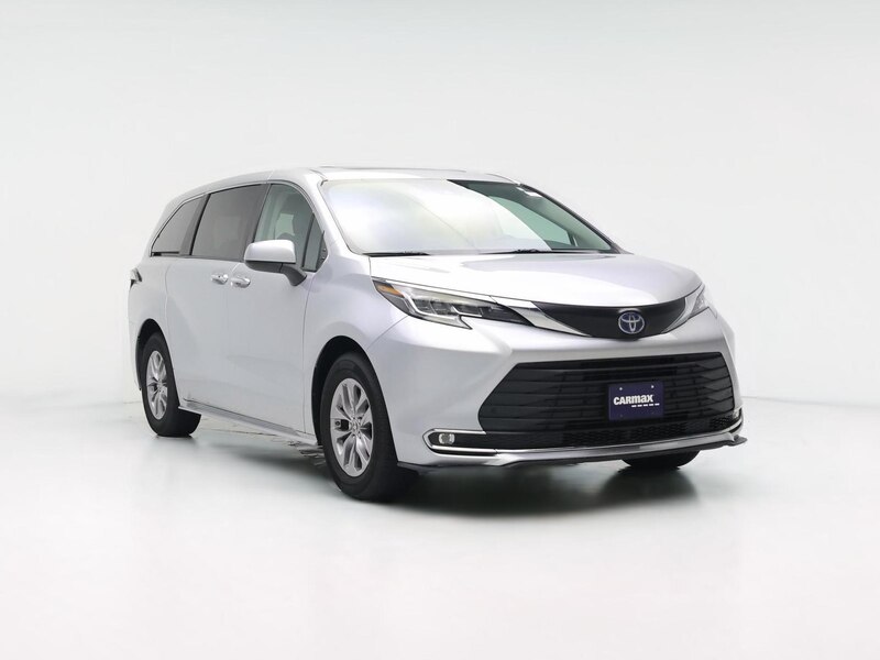 2022 Toyota Sienna XLE